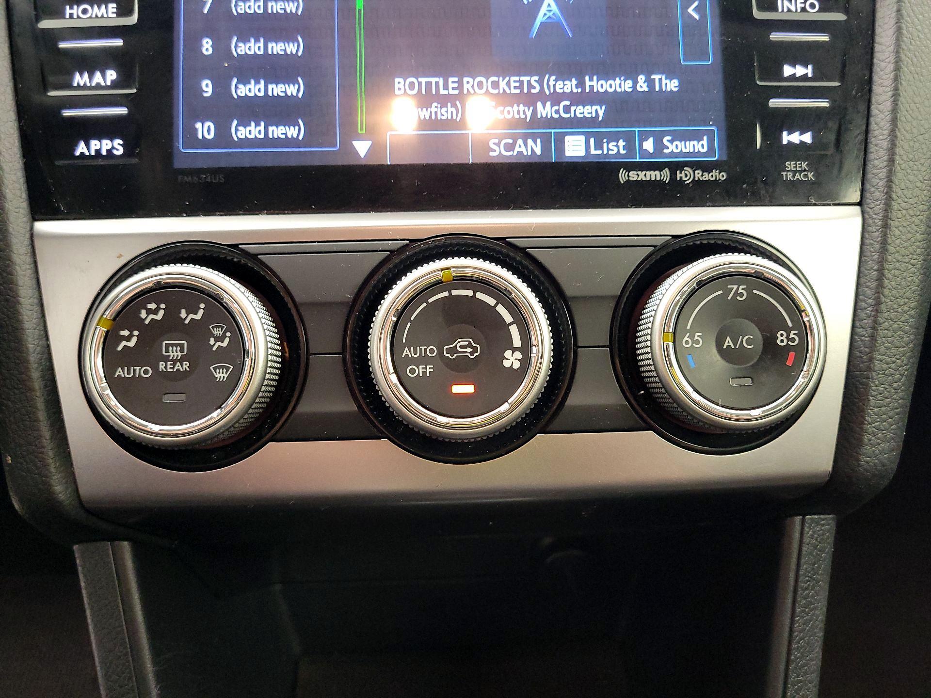 Thumbnail: 2015 Subaru XV Crosstrek - 17