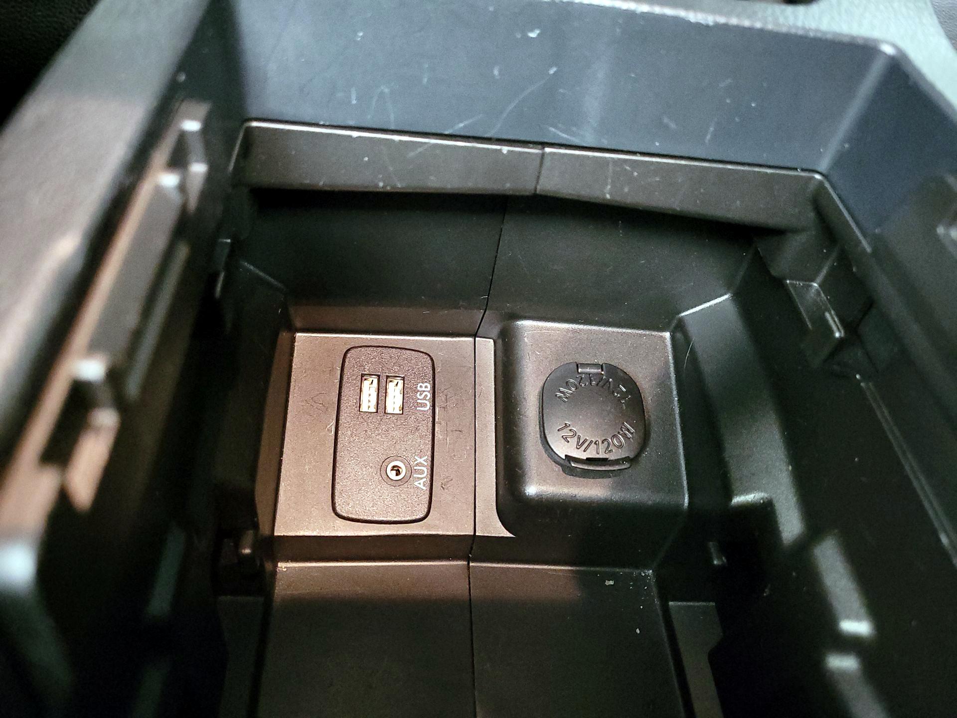 Thumbnail: 2015 Subaru XV Crosstrek - 19