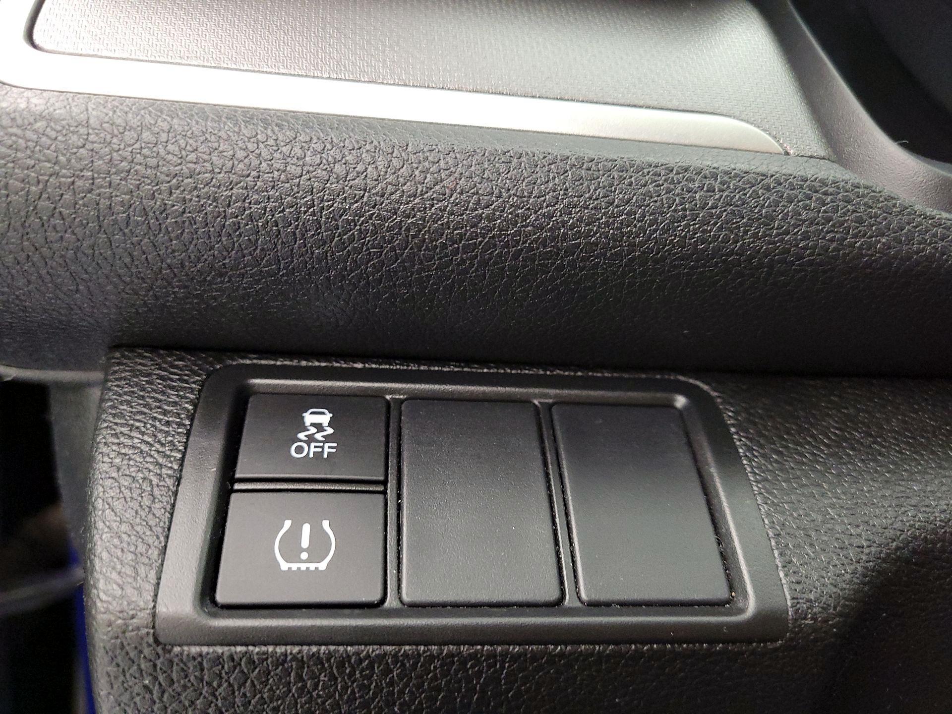 Thumbnail: 2016 Honda Civic - 13