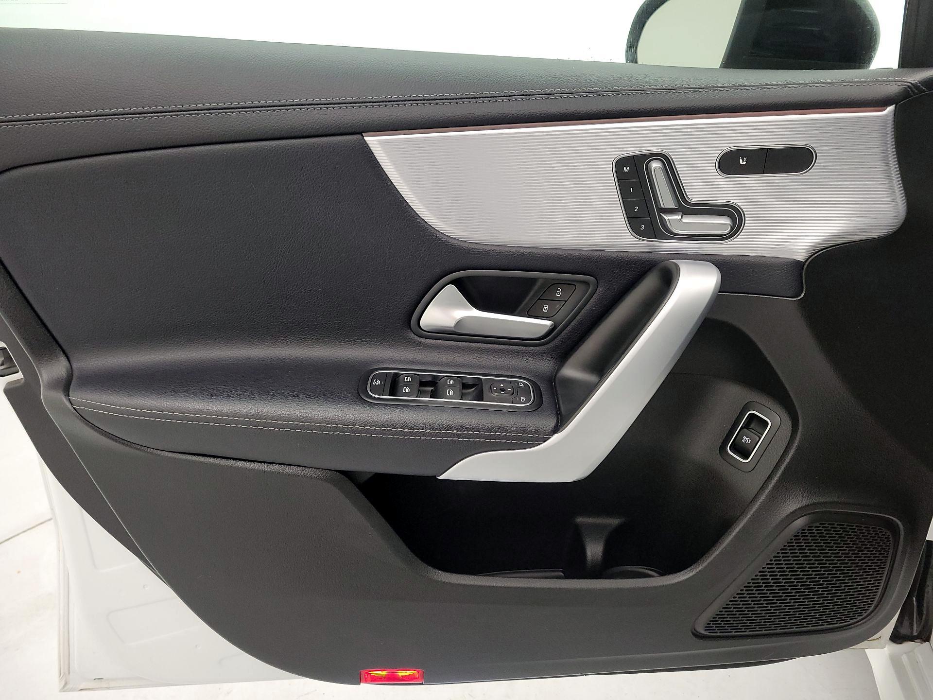 Thumbnail: 2020 Mercedes-Benz A-Class - 12