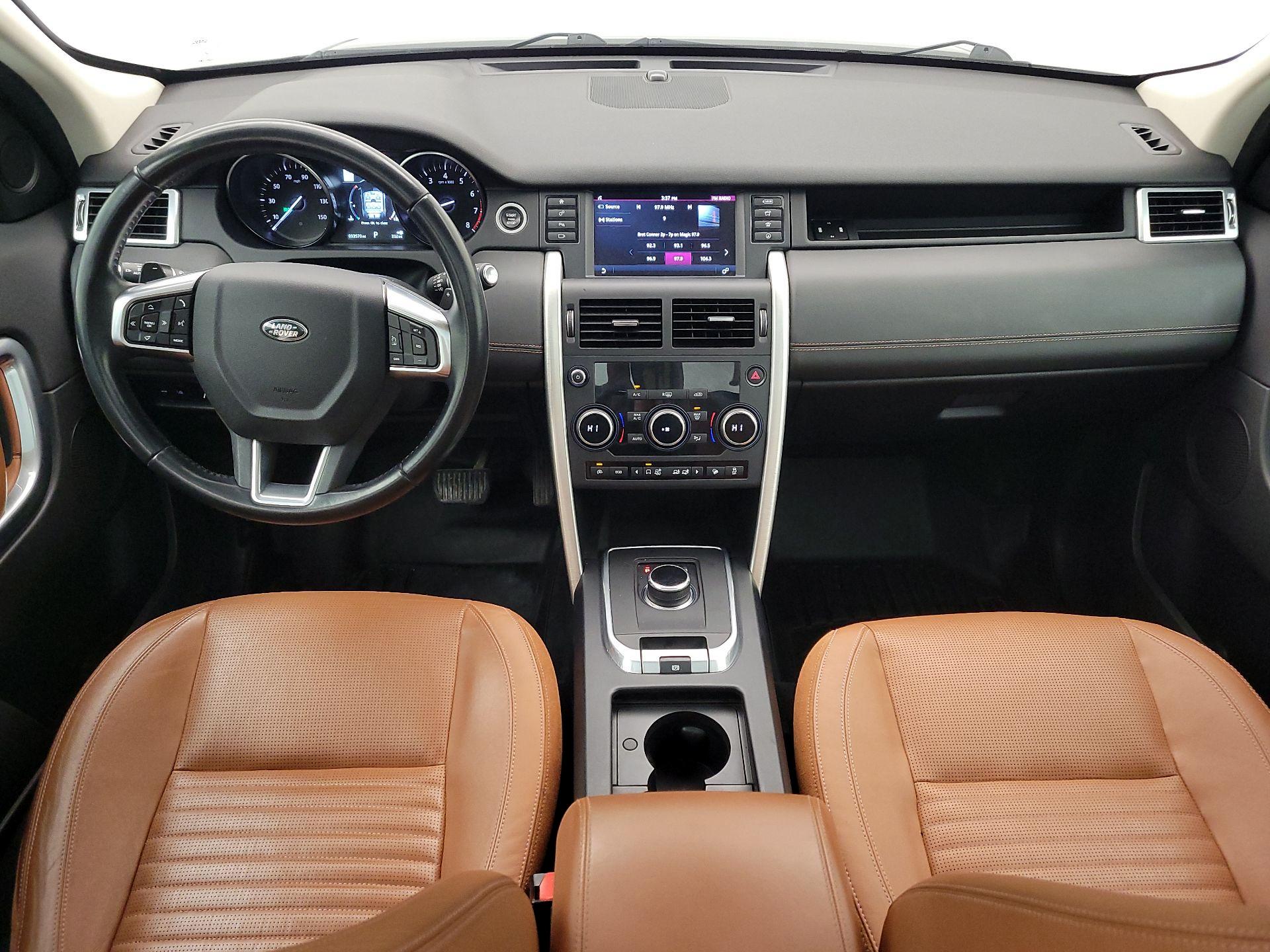 Thumbnail: 2017 Land Rover Discovery Sport - 9