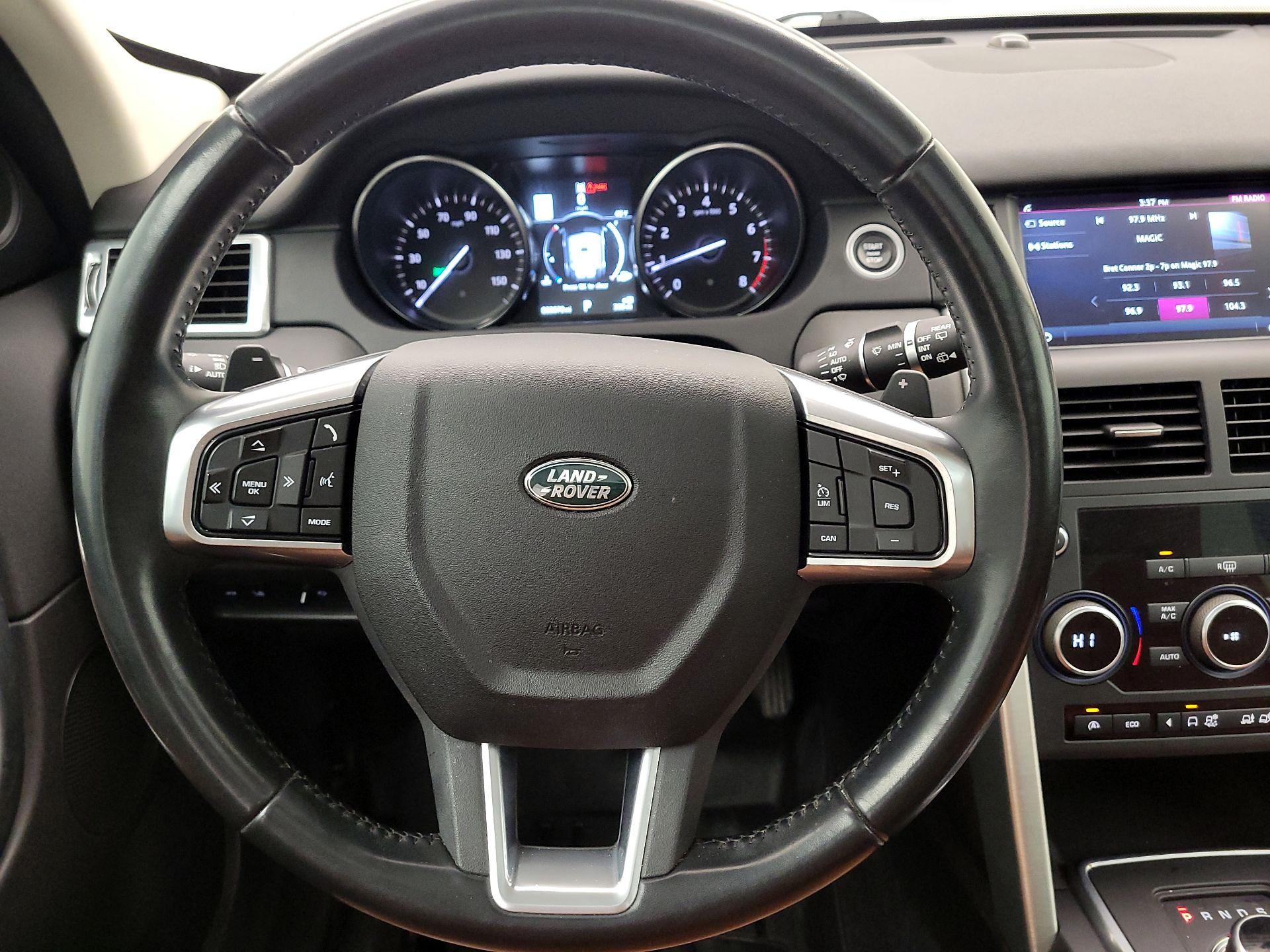 Thumbnail: 2017 Land Rover Discovery Sport - 10