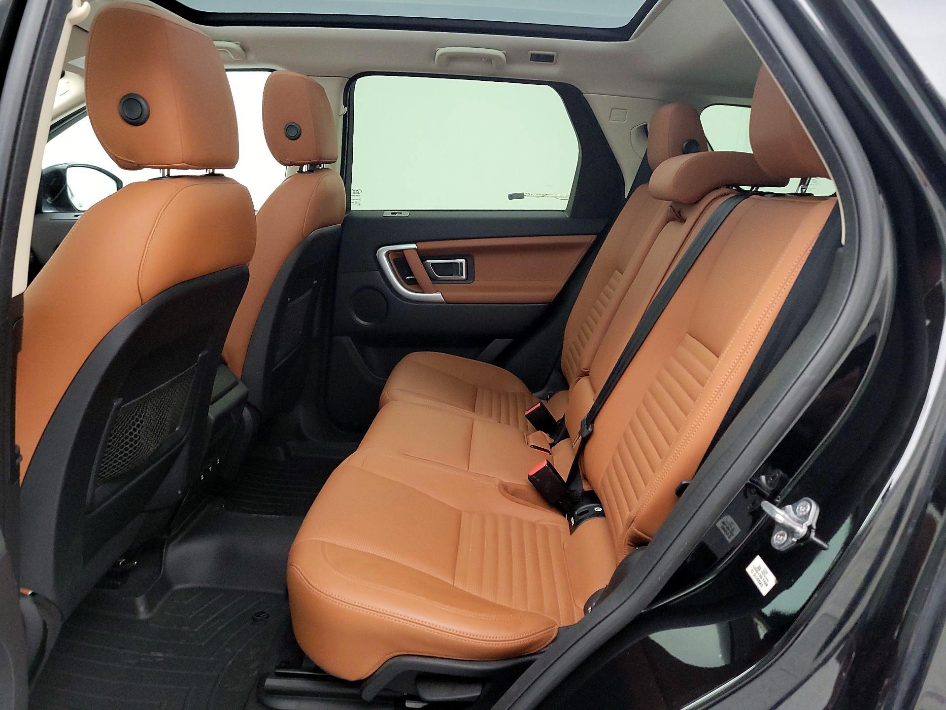 Thumbnail: 2017 Land Rover Discovery Sport - 20