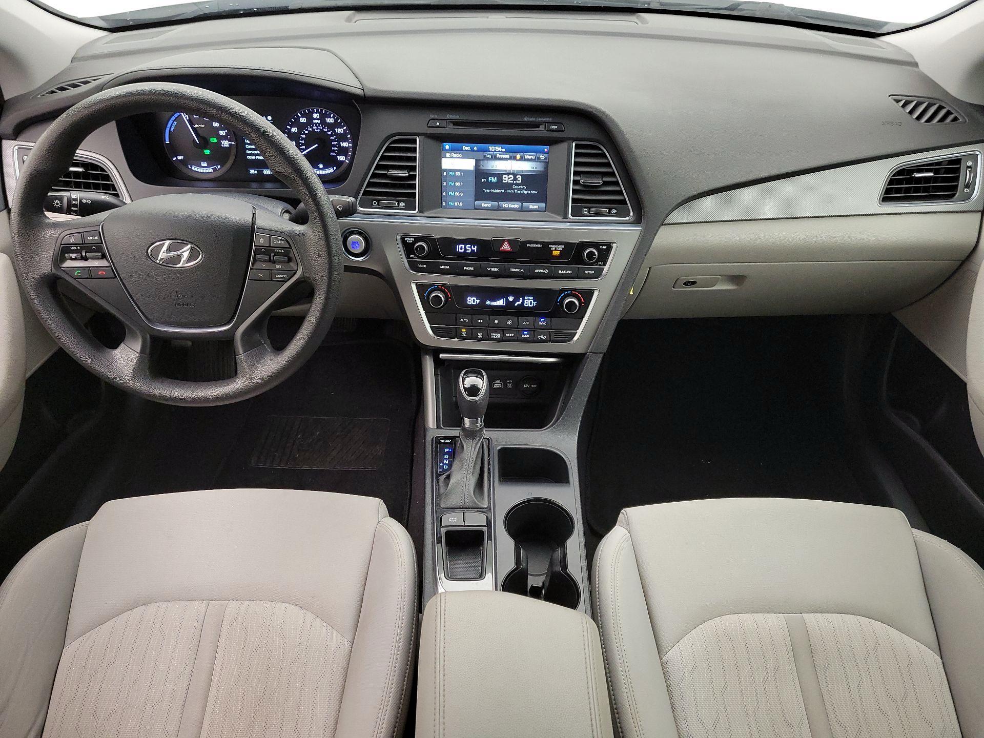 Thumbnail: 2017 Hyundai Sonata - 9