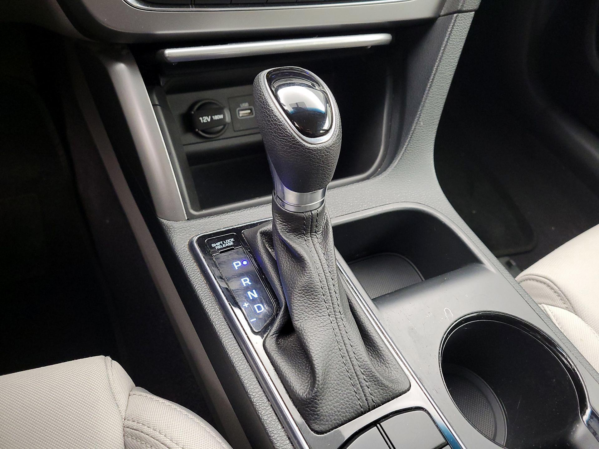 Thumbnail: 2017 Hyundai Sonata - 17