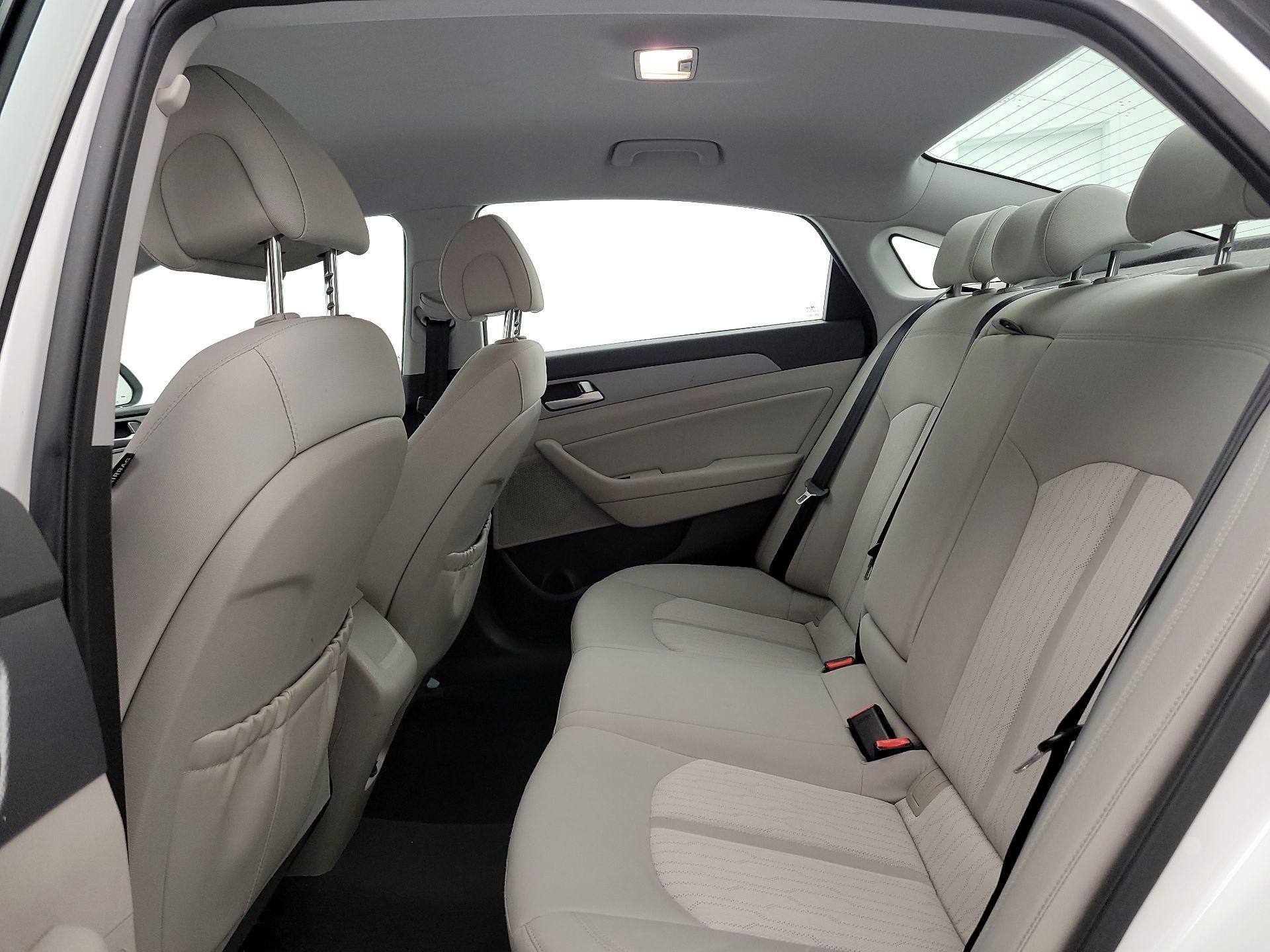 Thumbnail: 2017 Hyundai Sonata - 19