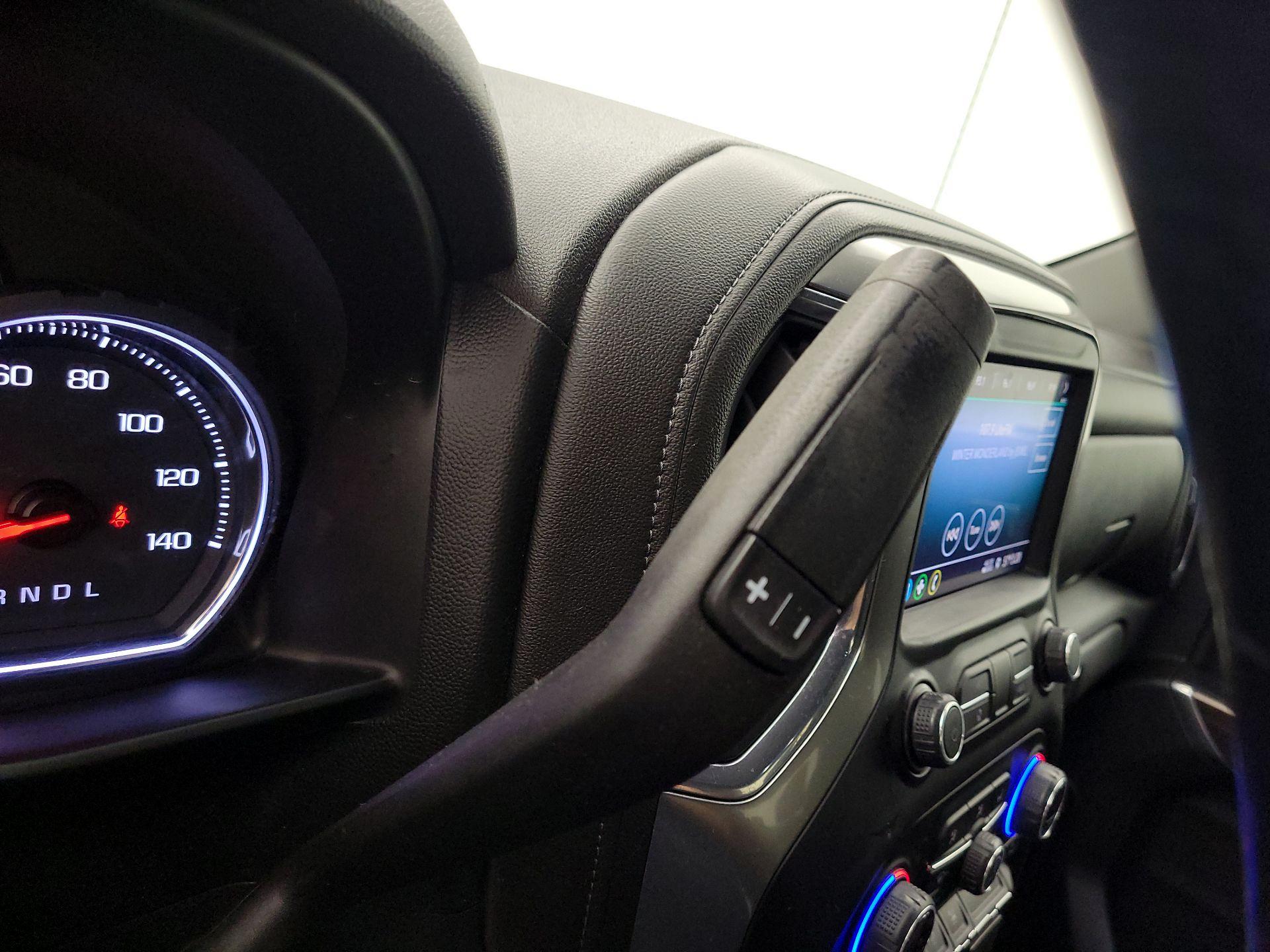 Thumbnail: 2020 Chevrolet Silverado 1500 - 17