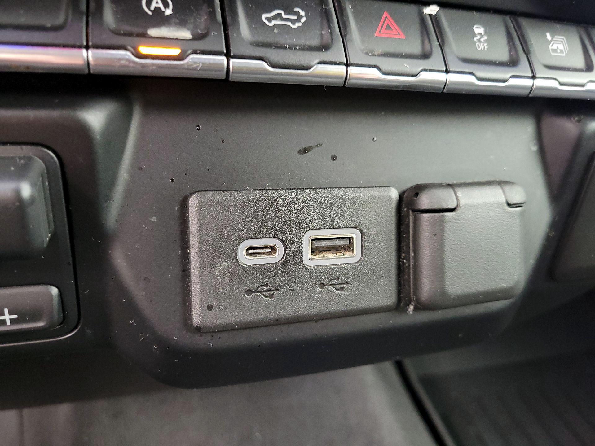 Thumbnail: 2020 Chevrolet Silverado 1500 - 18