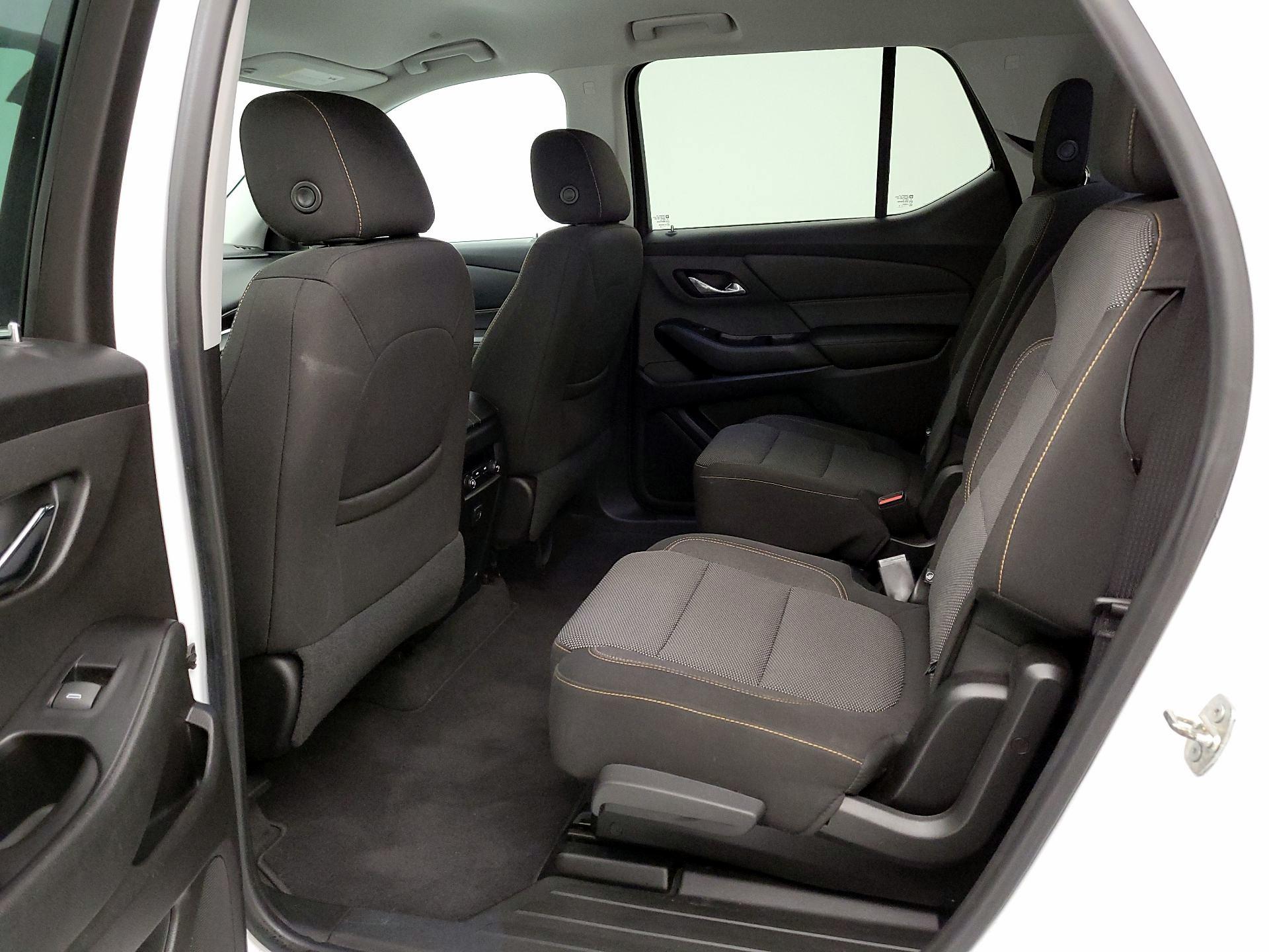 Thumbnail: 2018 Chevrolet Traverse - 19