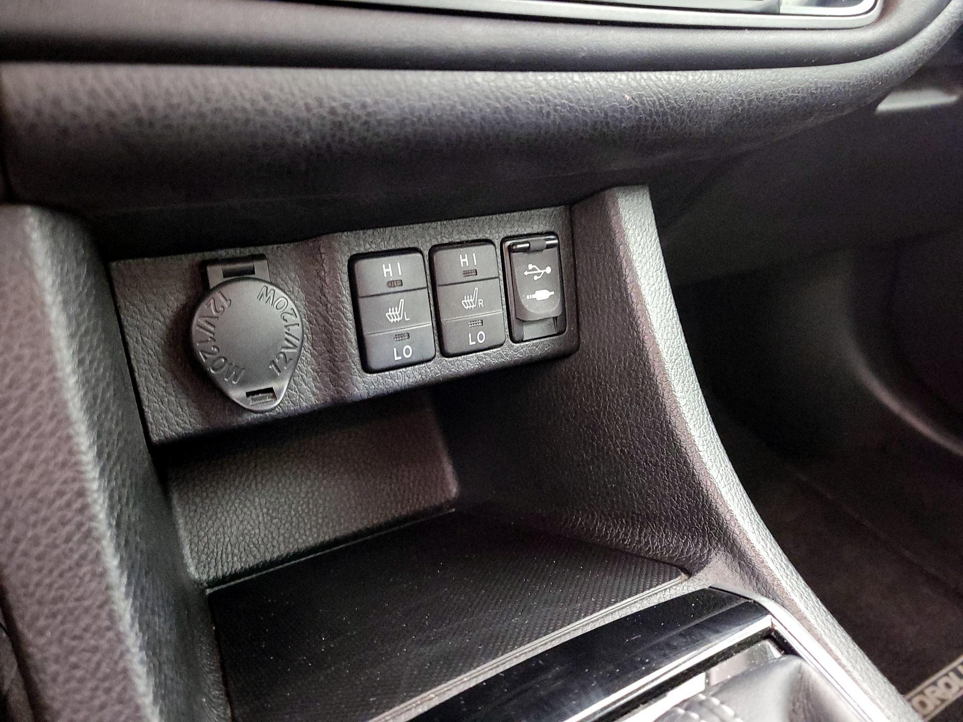 Thumbnail: 2017 Toyota Corolla - 18