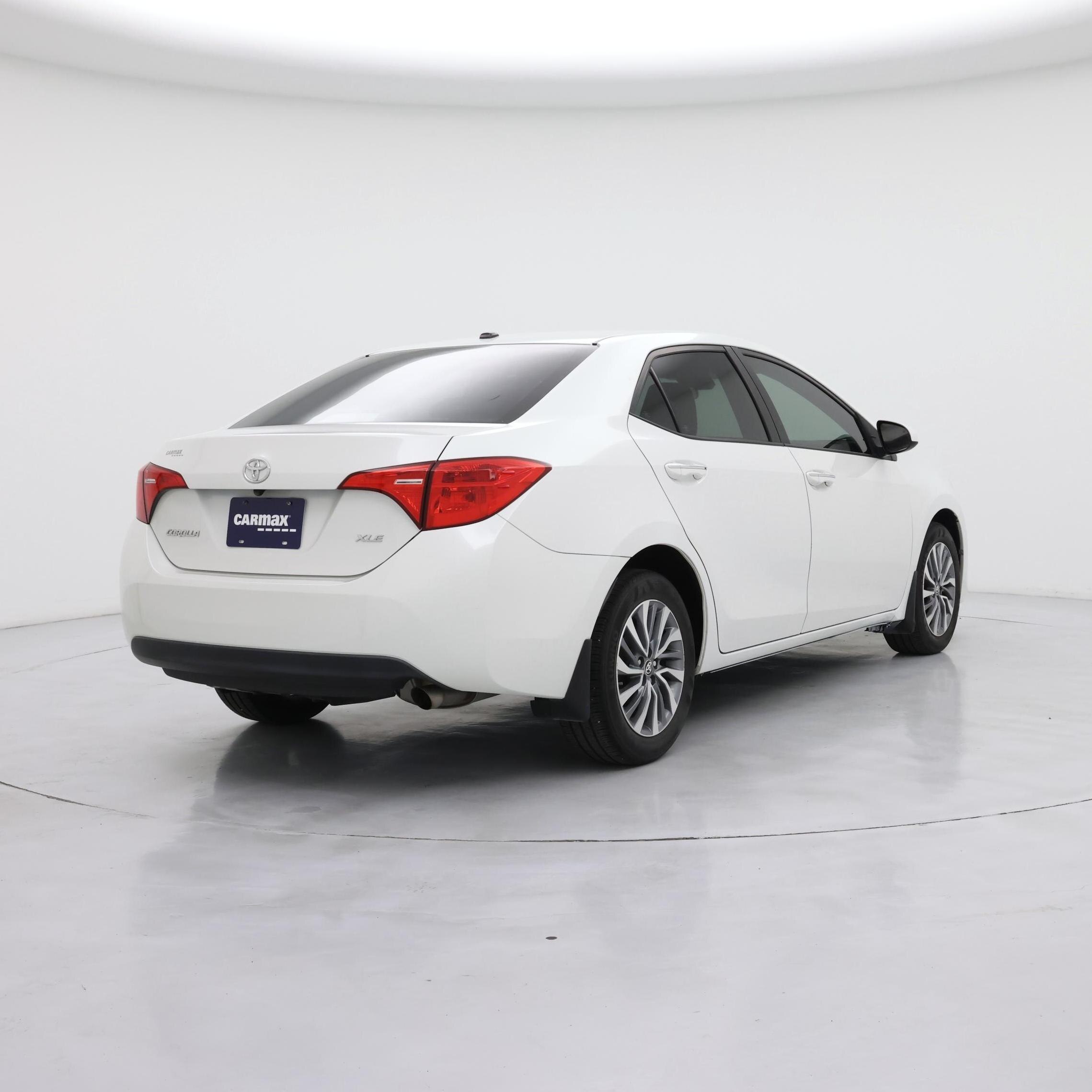 Thumbnail: 2017 Toyota Corolla - 8