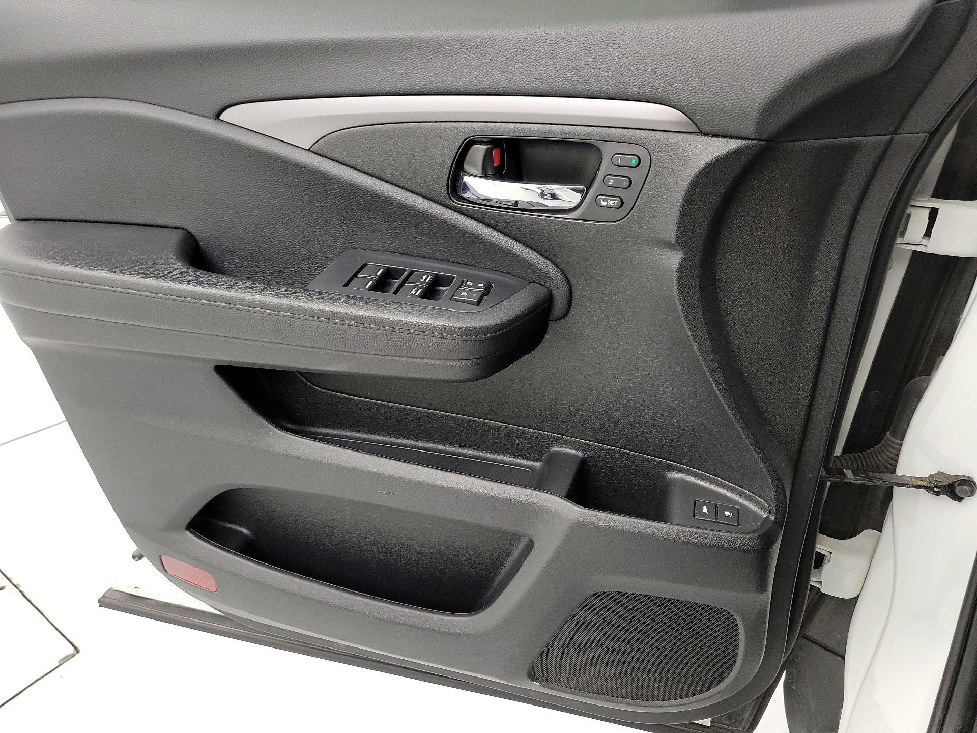 Thumbnail: 2021 Honda Pilot - 12