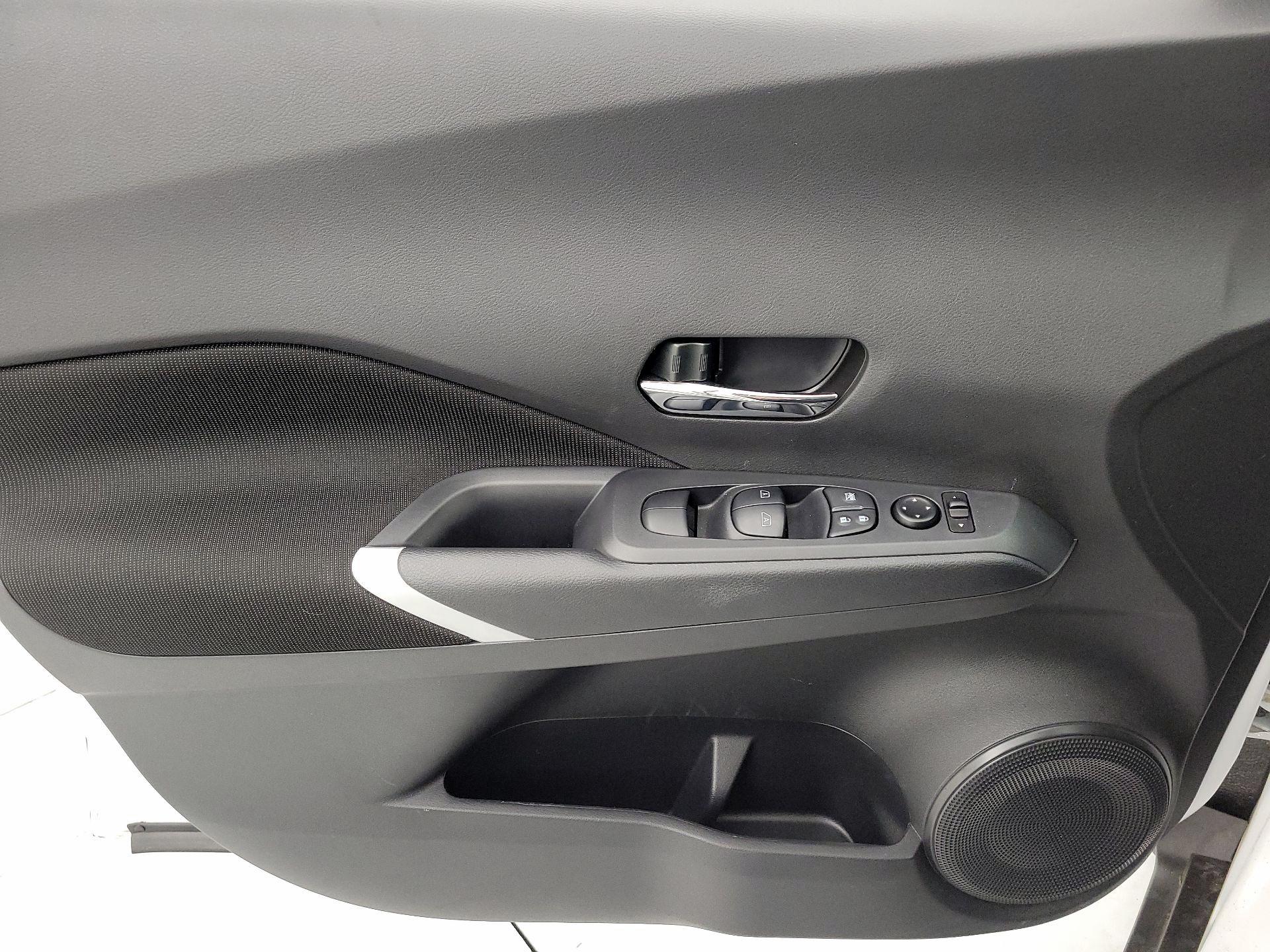 Thumbnail: 2024 Nissan Kicks - 12