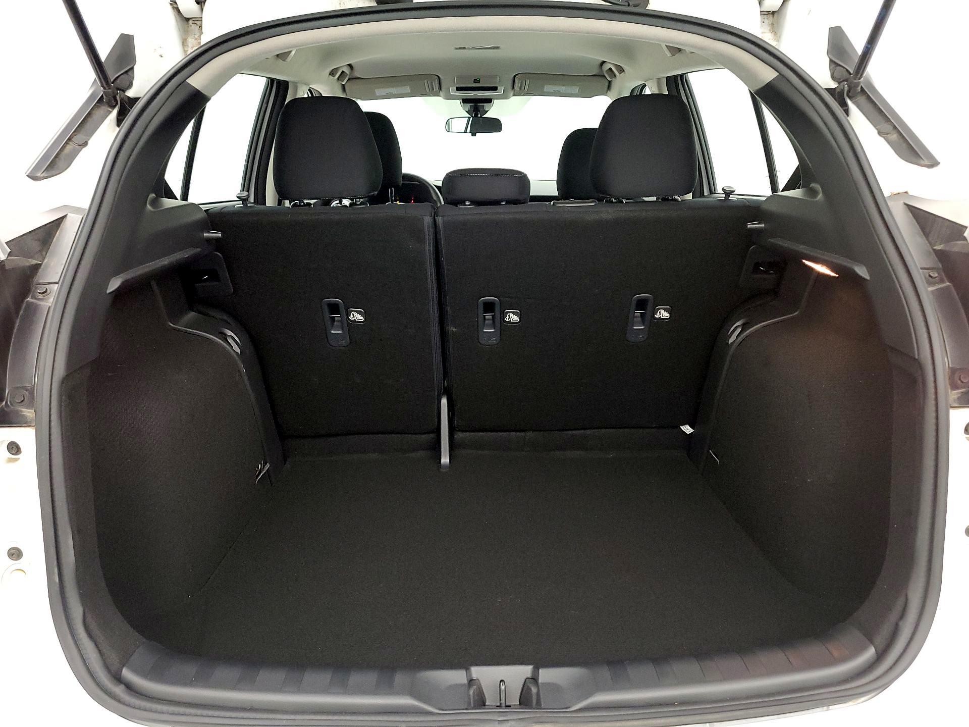 Thumbnail: 2024 Nissan Kicks - 19