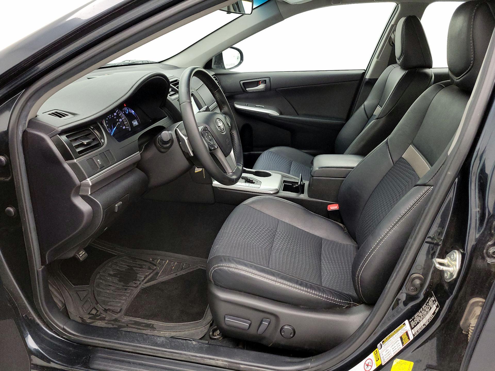 Thumbnail: 2014 Toyota Camry - 11