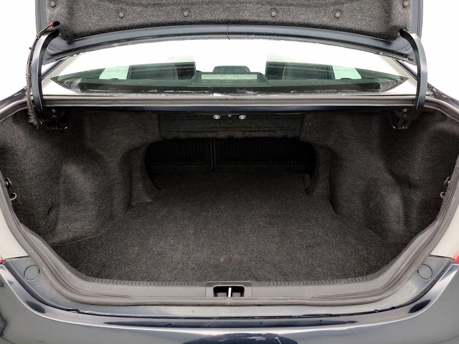 Thumbnail: 2014 Toyota Camry - 20