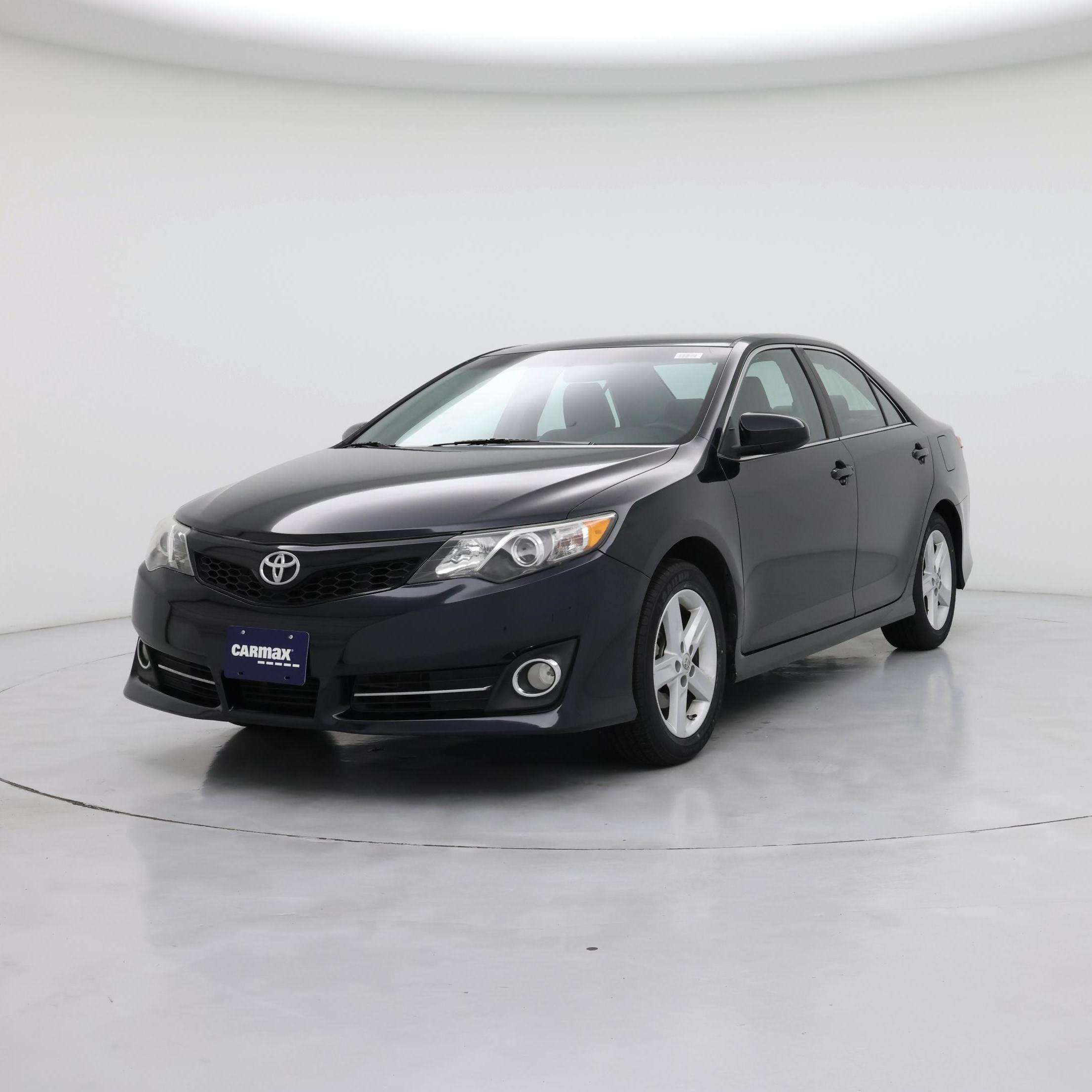 Thumbnail: 2014 Toyota Camry - 4