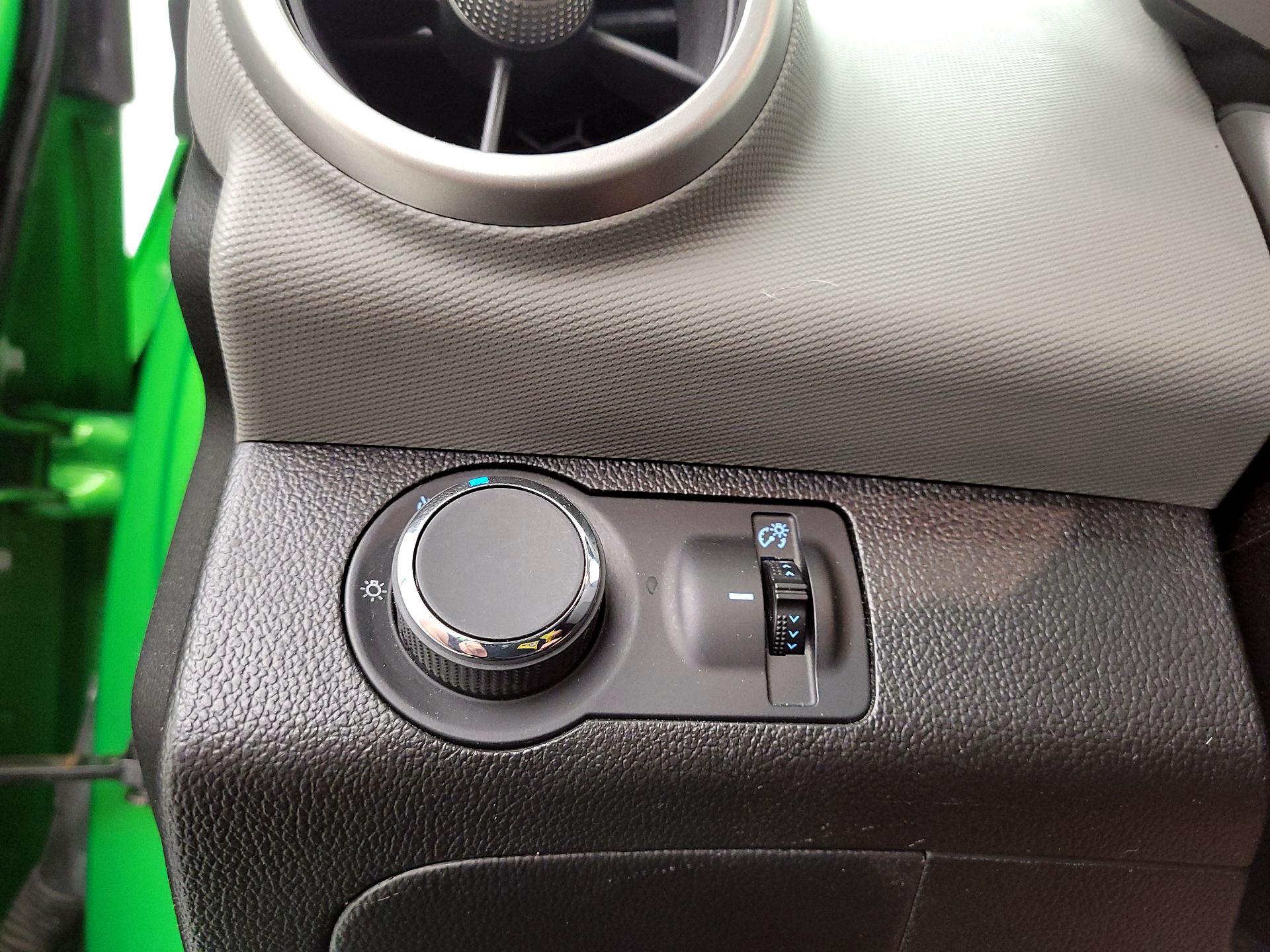 Thumbnail: 2016 Chevrolet Sonic - 13