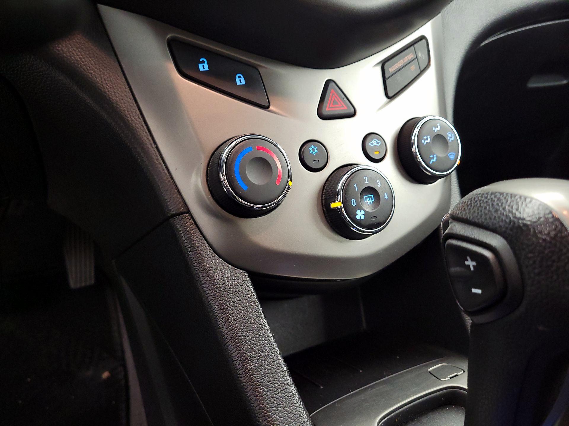 Thumbnail: 2016 Chevrolet Sonic - 15