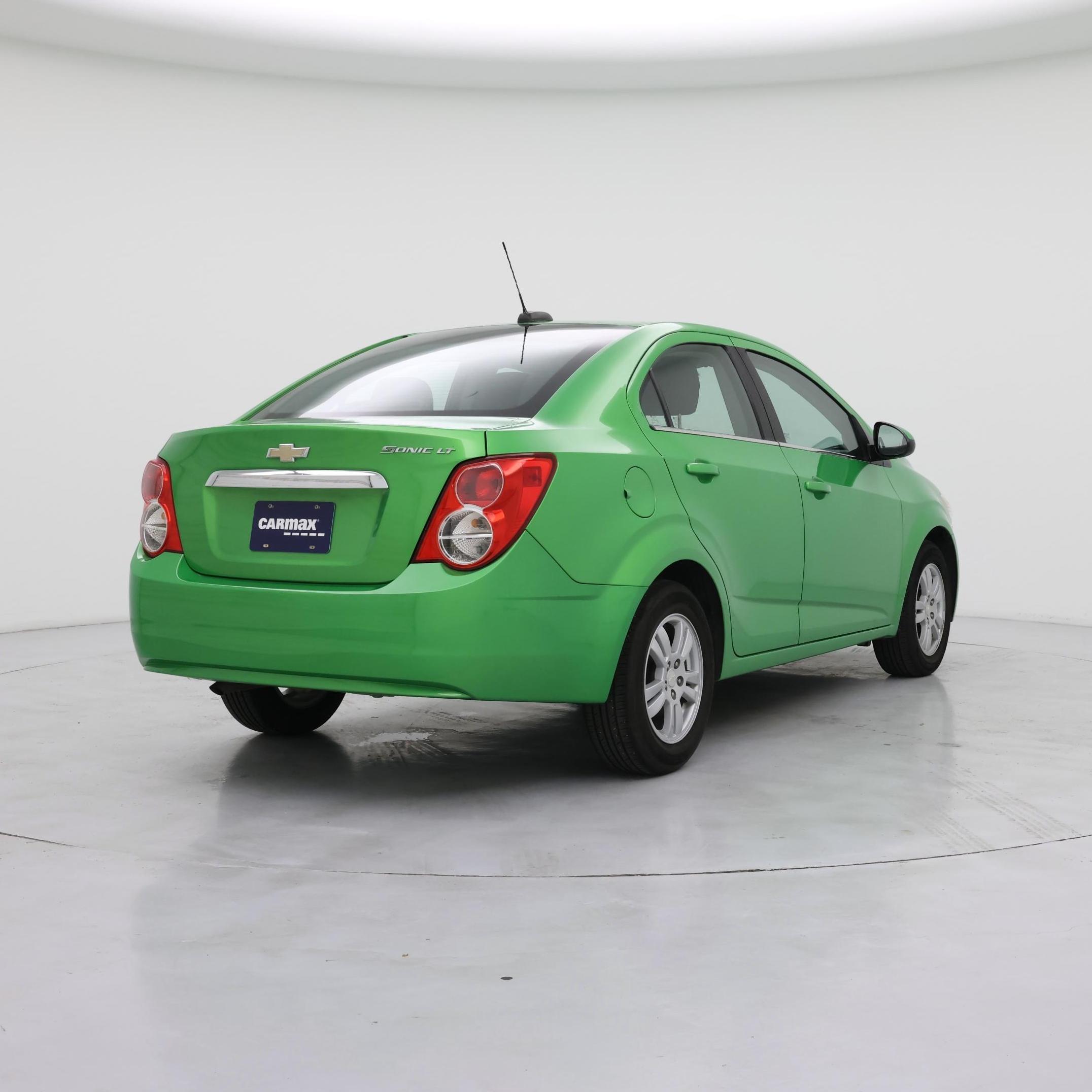 Thumbnail: 2016 Chevrolet Sonic - 8