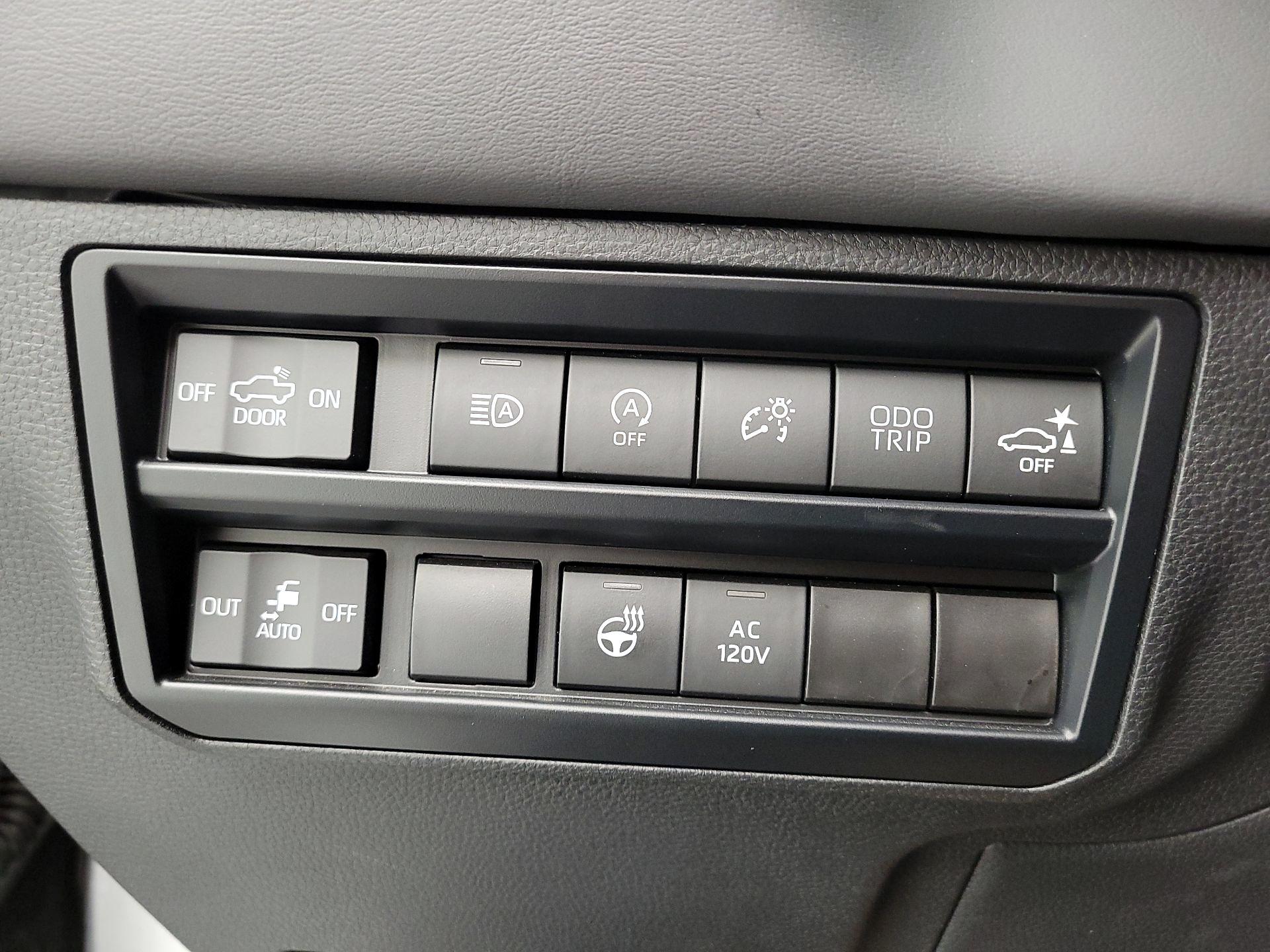 Thumbnail: 2024 Toyota Tundra - 13