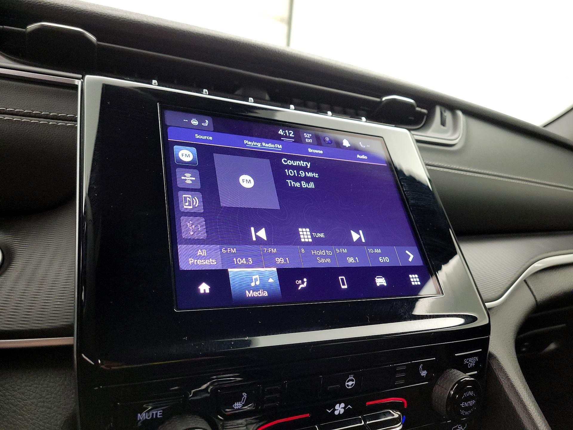 Thumbnail: 2023 Jeep Grand Cherokee - 15