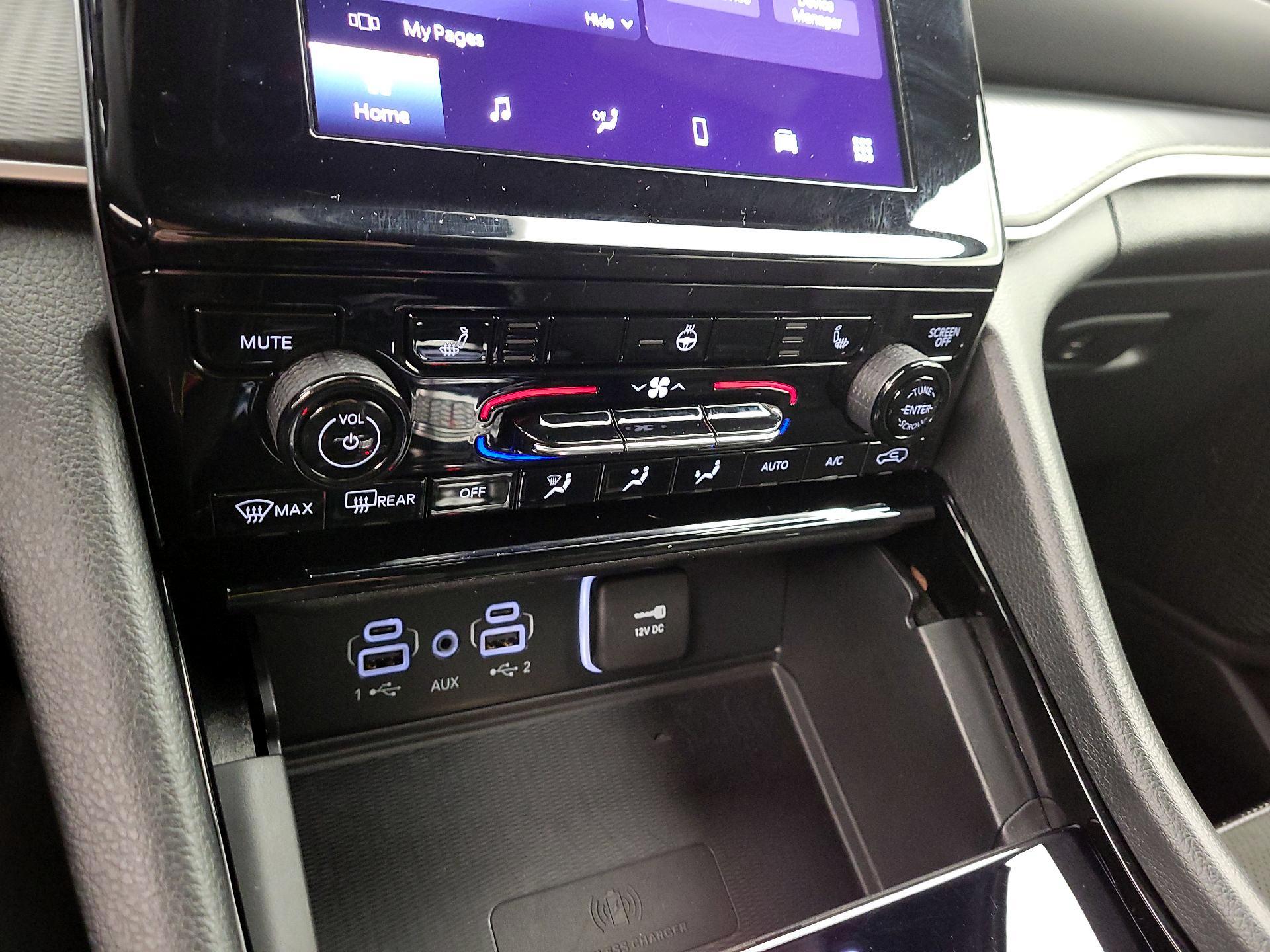 Thumbnail: 2023 Jeep Grand Cherokee - 16