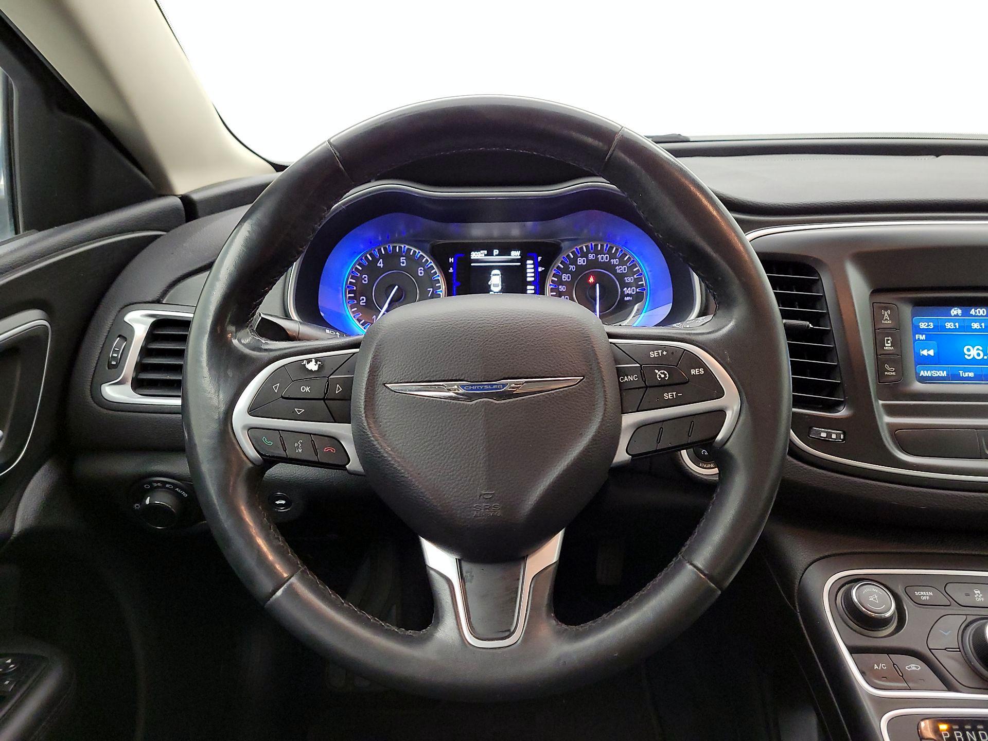 Thumbnail: 2015 Chrysler 200 - 10