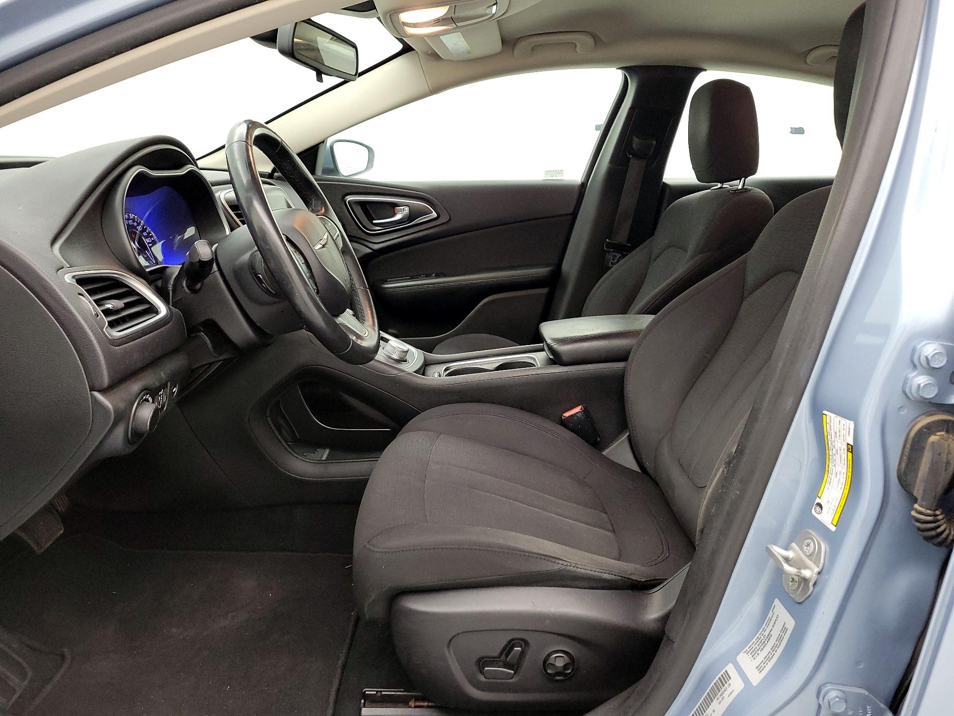 Thumbnail: 2015 Chrysler 200 - 11