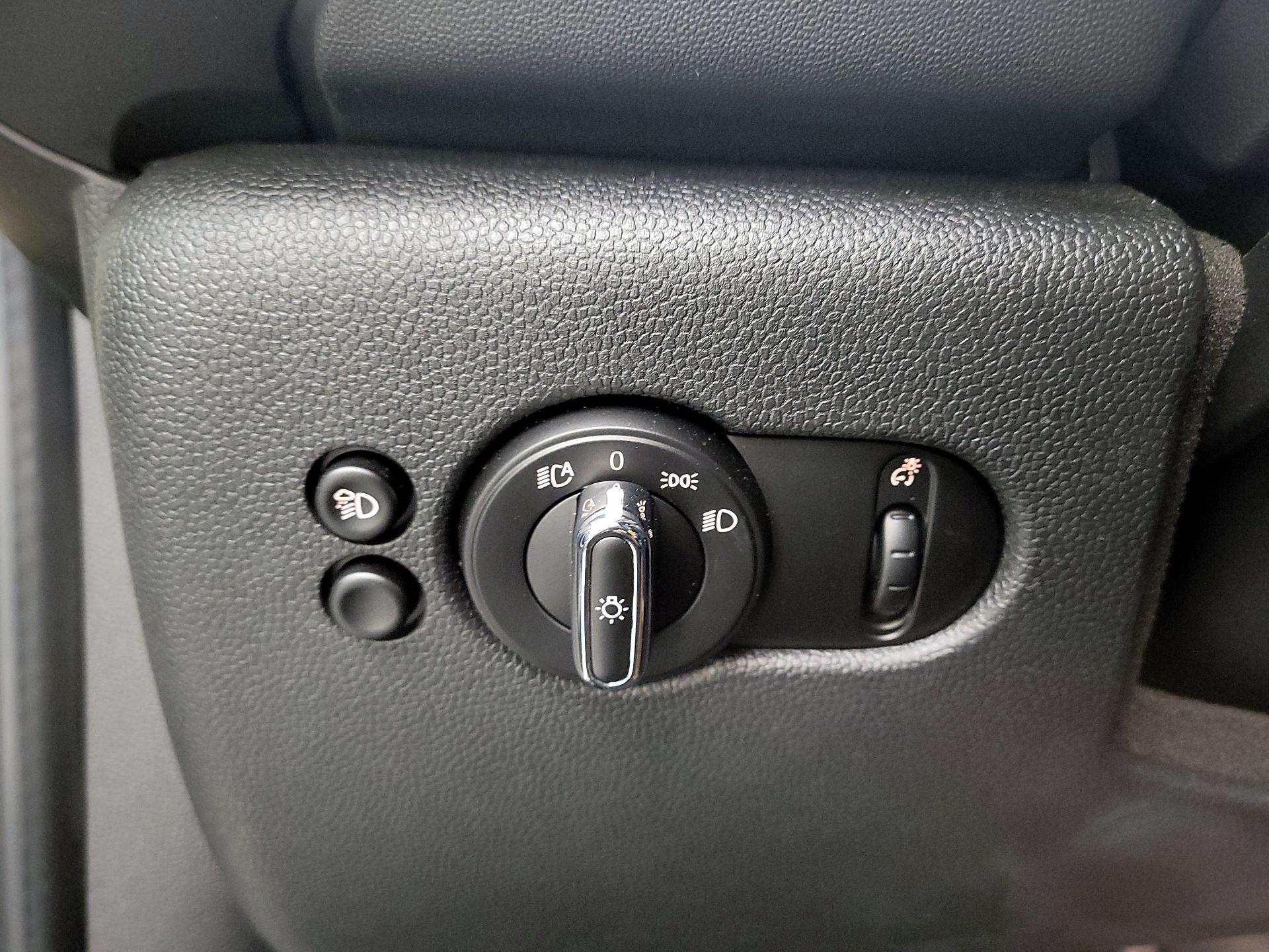 Thumbnail: 2023 MINI Cooper Hardtop - 13