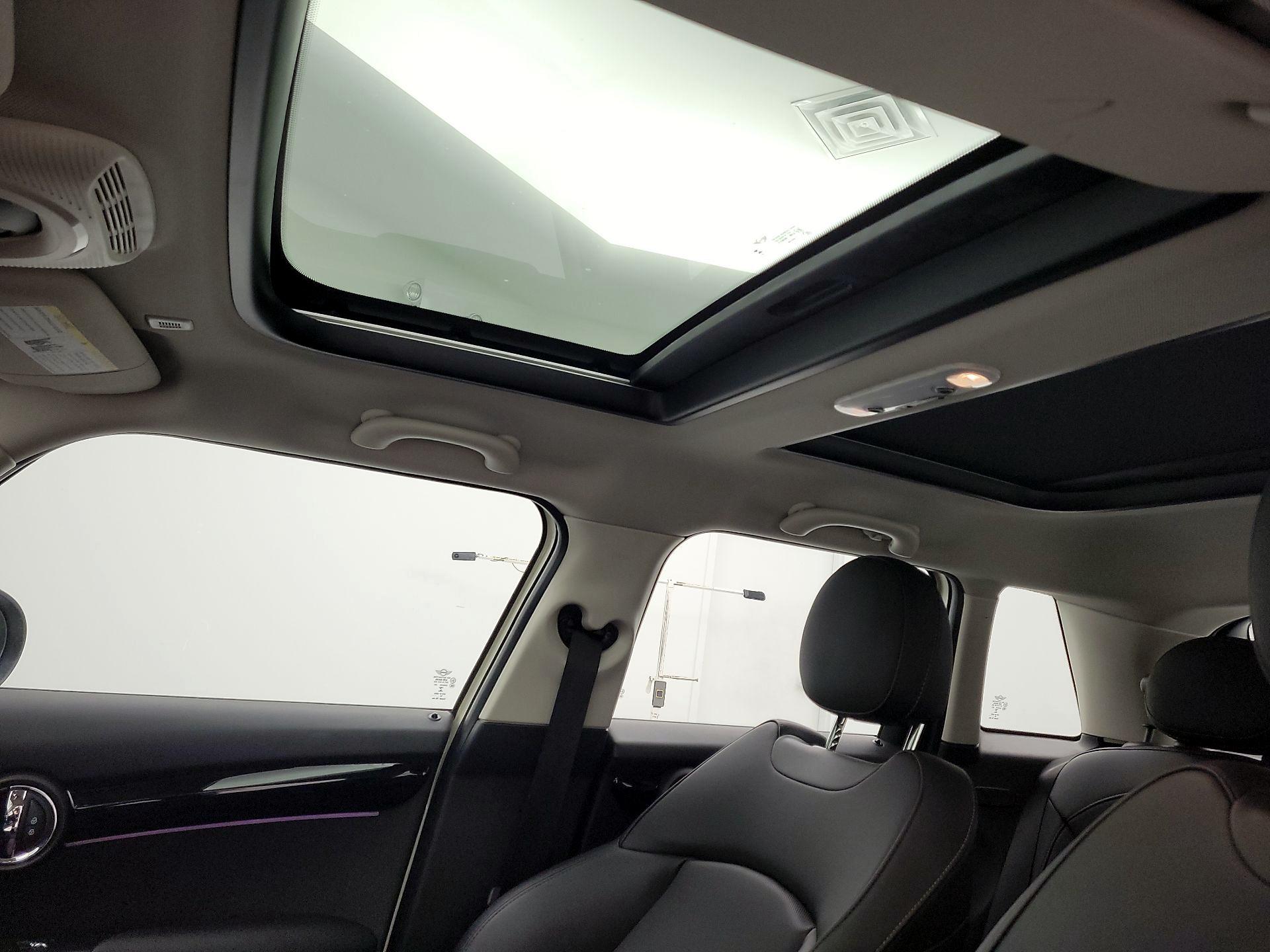 Thumbnail: 2023 MINI Cooper Hardtop - 19