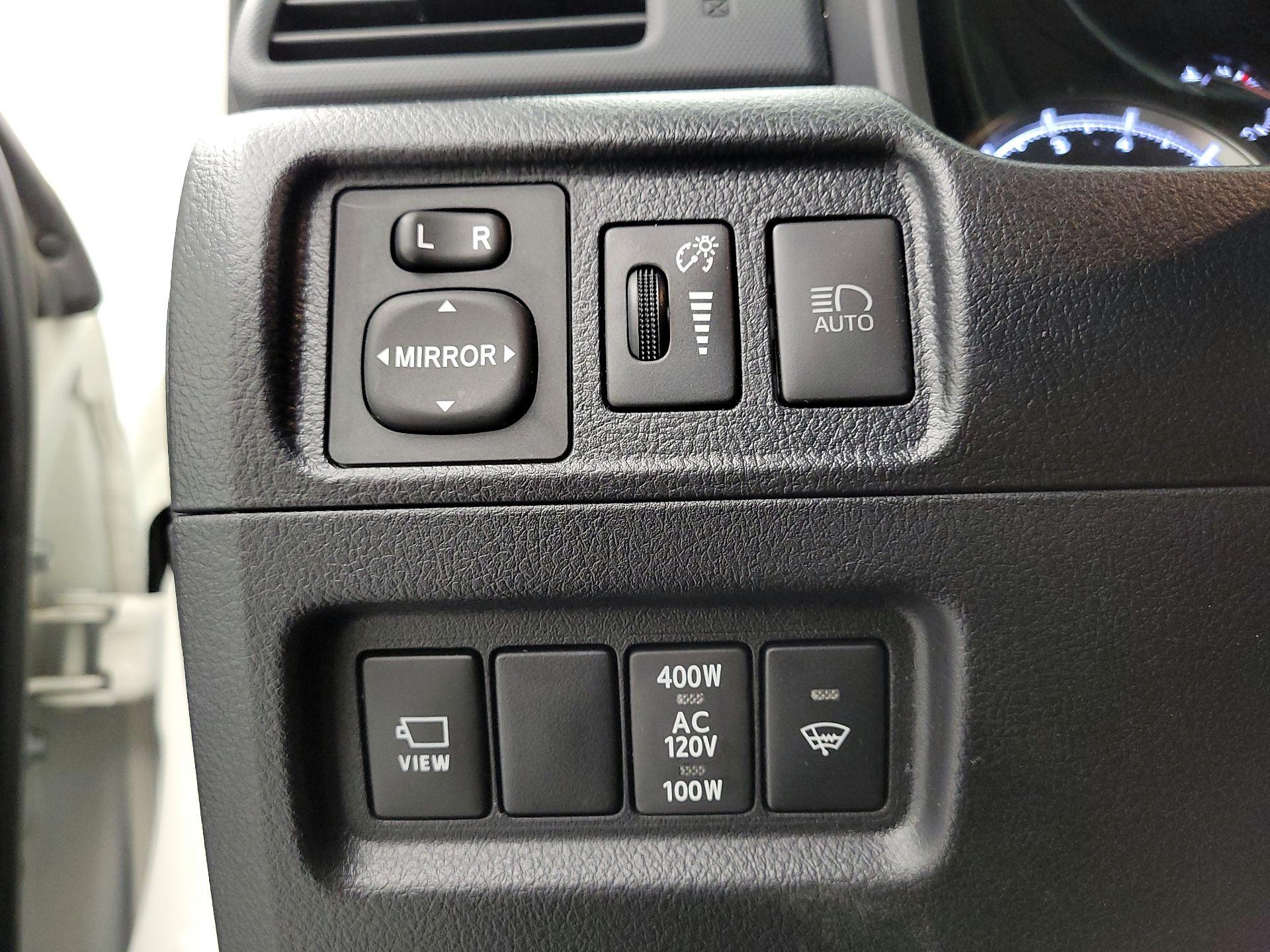 Thumbnail: 2023 Toyota 4Runner - 13