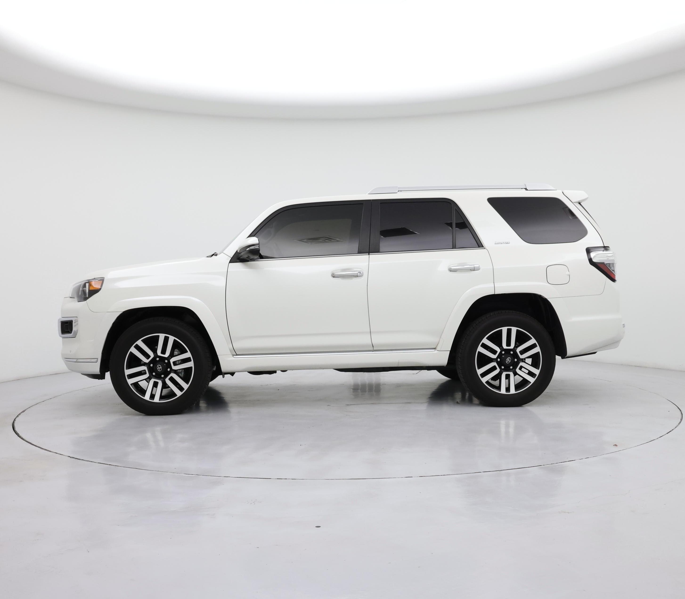 Thumbnail: 2023 Toyota 4Runner - 3