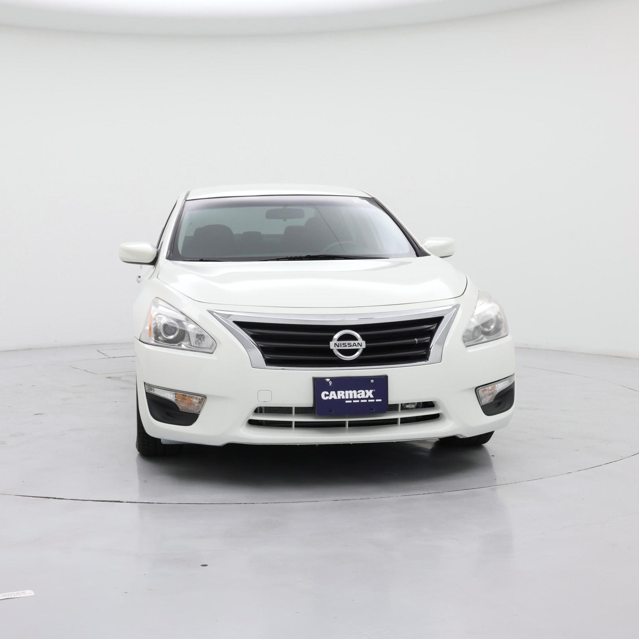 Thumbnail: 2015 Nissan Altima - 5