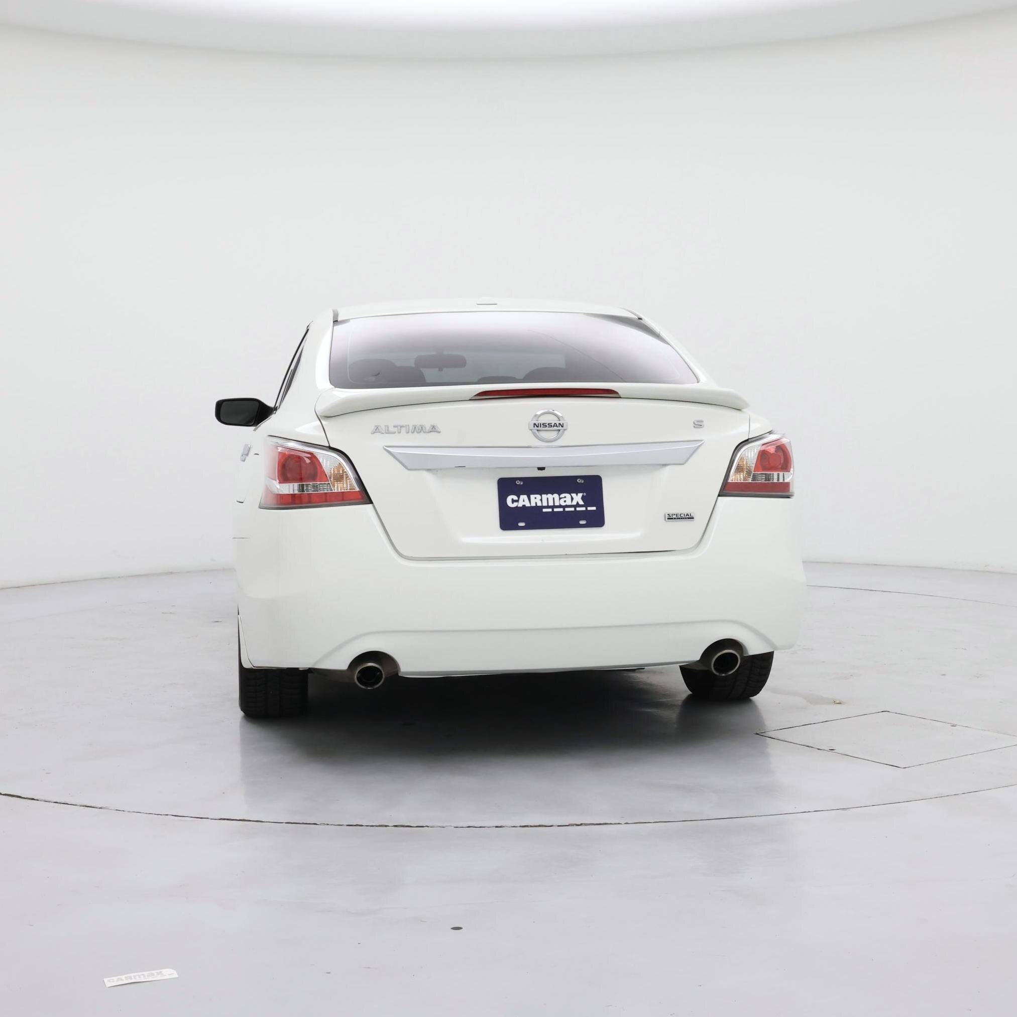 Thumbnail: 2015 Nissan Altima - 6