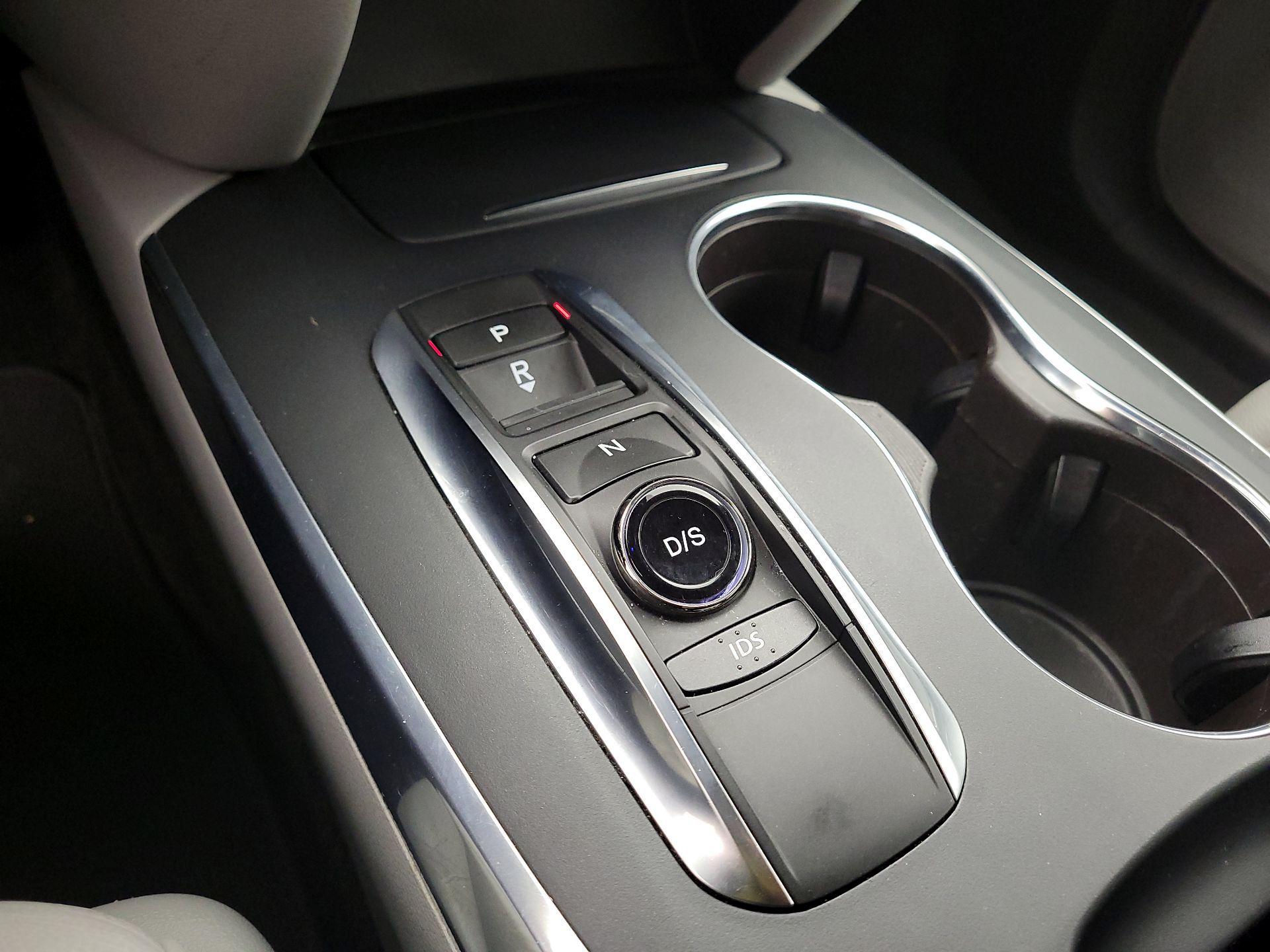 Thumbnail: 2016 Acura MDX - 18