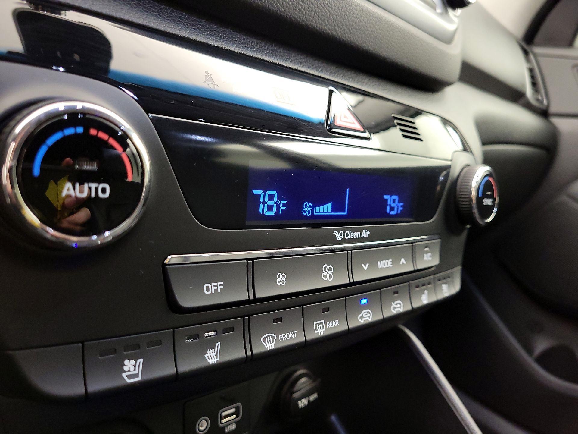 Thumbnail: 2017 Hyundai Tucson - 17