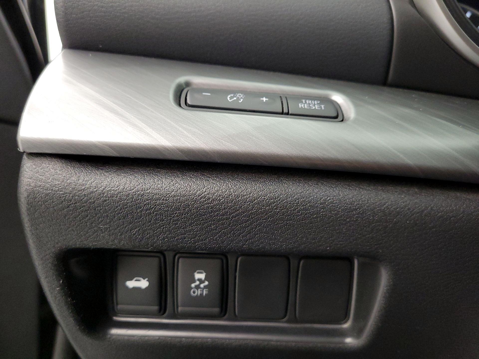 Thumbnail: 2018 Nissan Maxima - 13