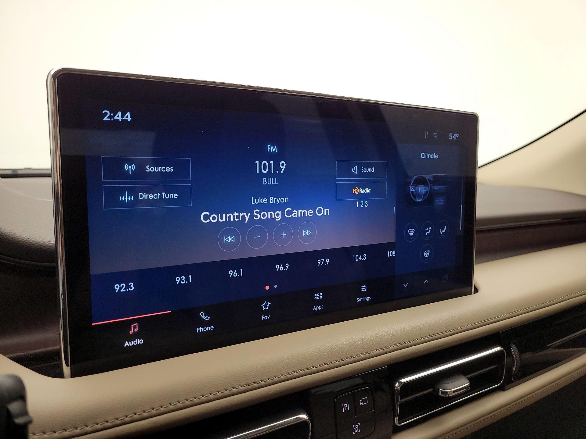 Thumbnail: 2022 Lincoln Nautilus - 15