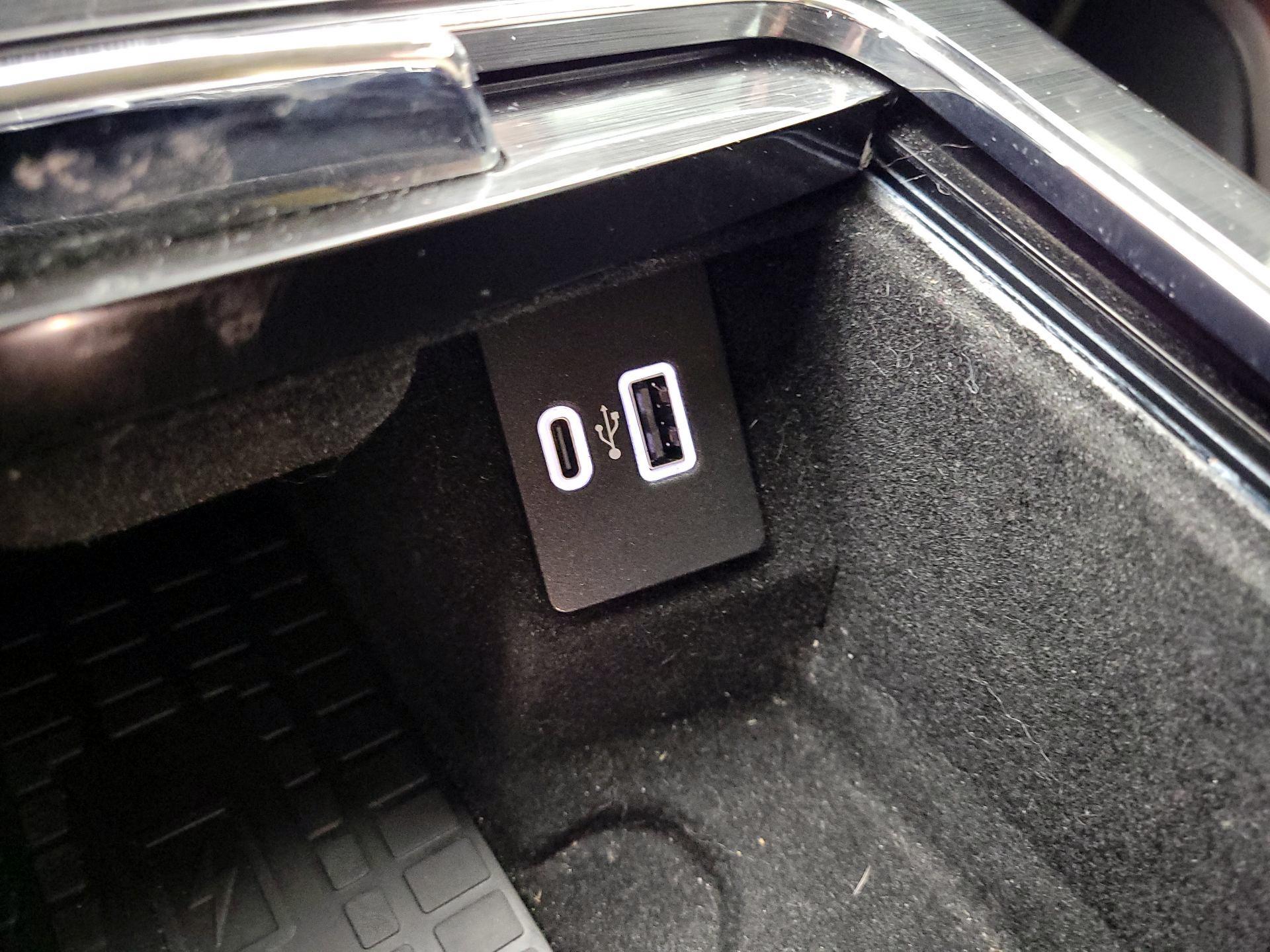 Thumbnail: 2022 Lincoln Nautilus - 18