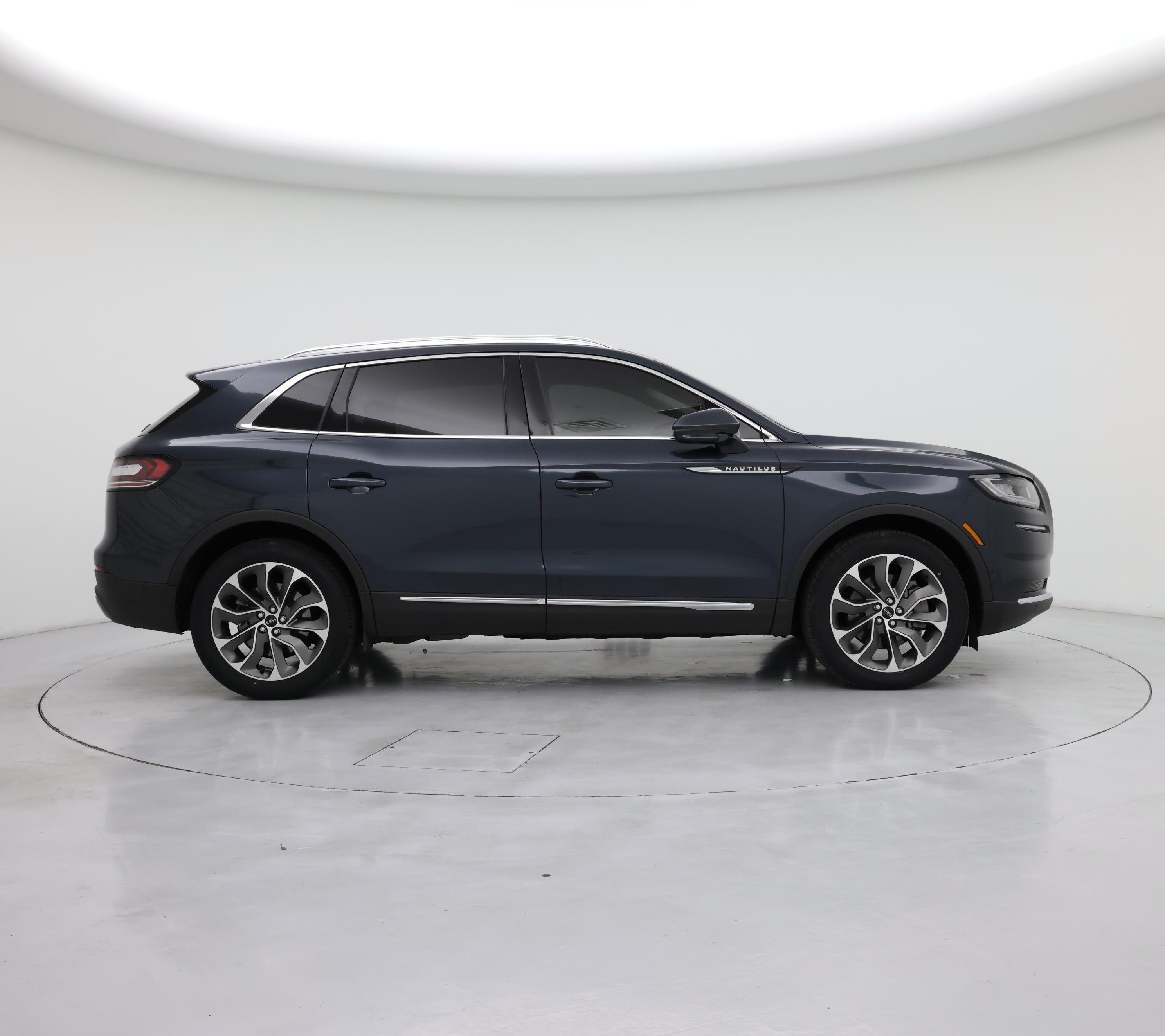 Thumbnail: 2022 Lincoln Nautilus - 7