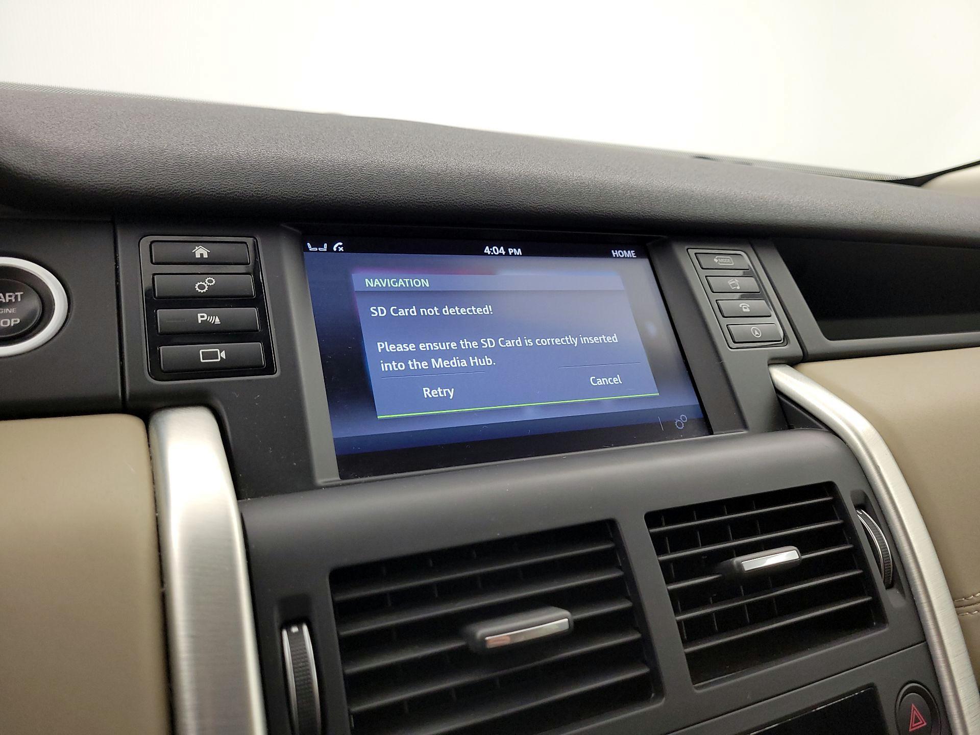 Thumbnail: 2016 Land Rover Discovery Sport - 14