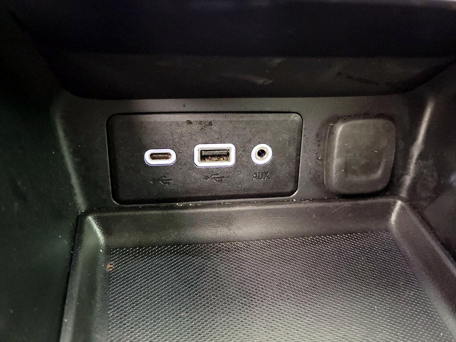 Thumbnail: 2021 GMC Terrain - 18