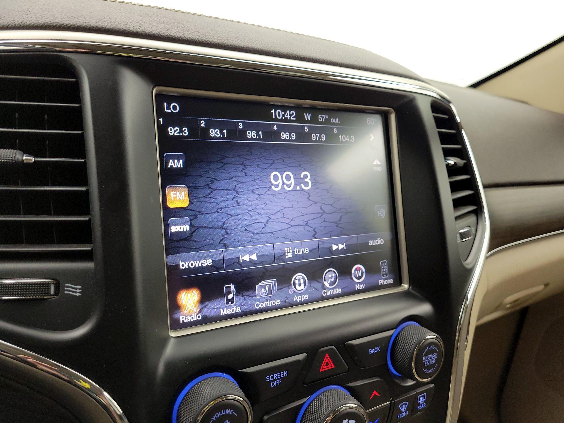 Thumbnail: 2016 Jeep Grand Cherokee - 16