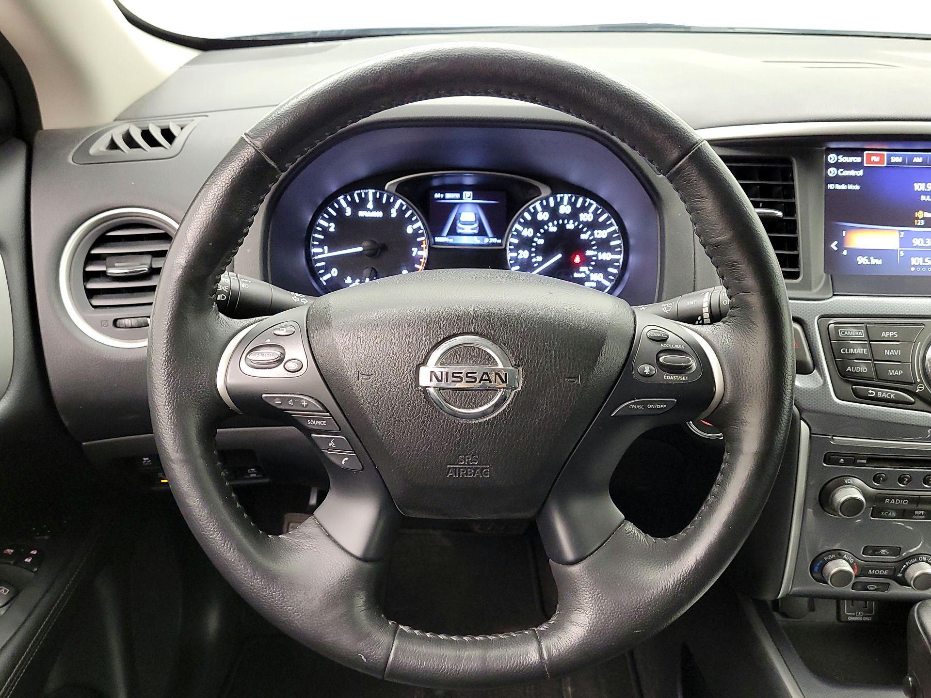 Thumbnail: 2020 Nissan Pathfinder - 10