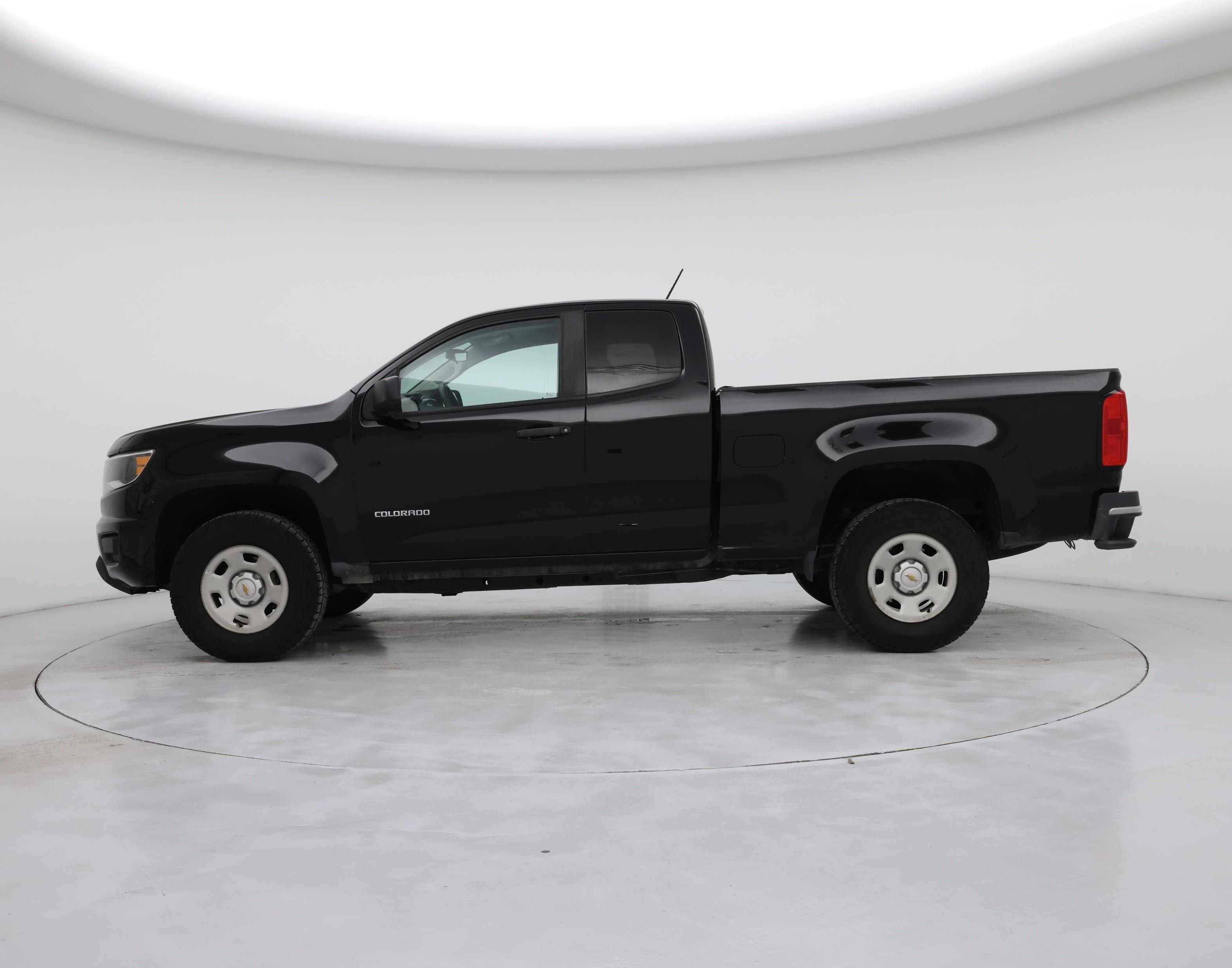 Thumbnail: 2018 Chevrolet Colorado - 3