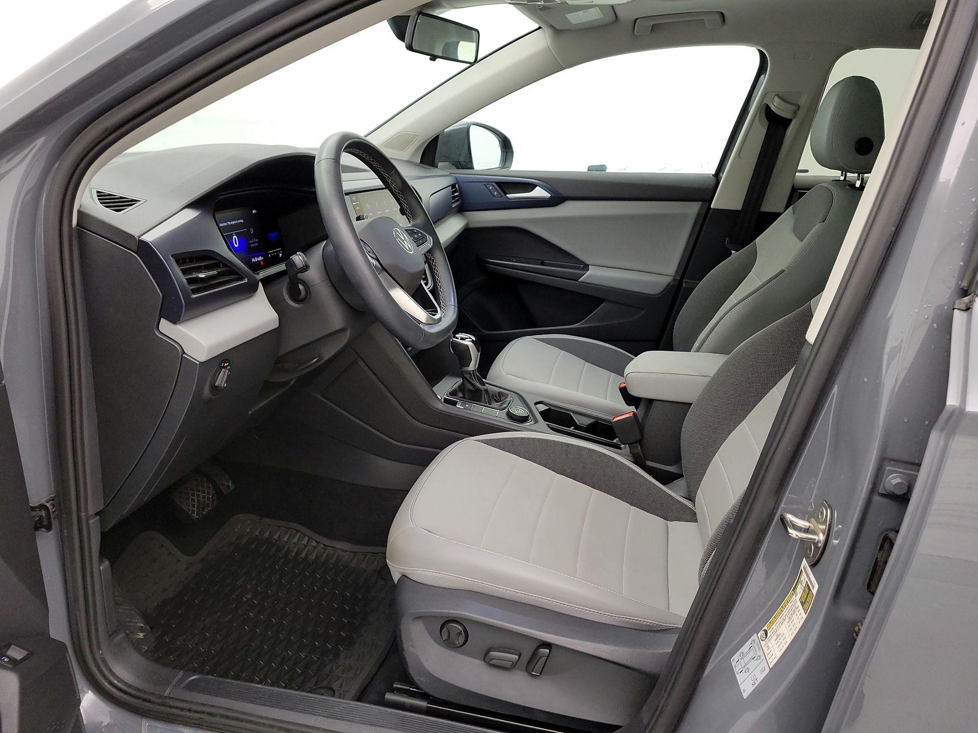 Thumbnail: 2022 Volkswagen Taos - 11