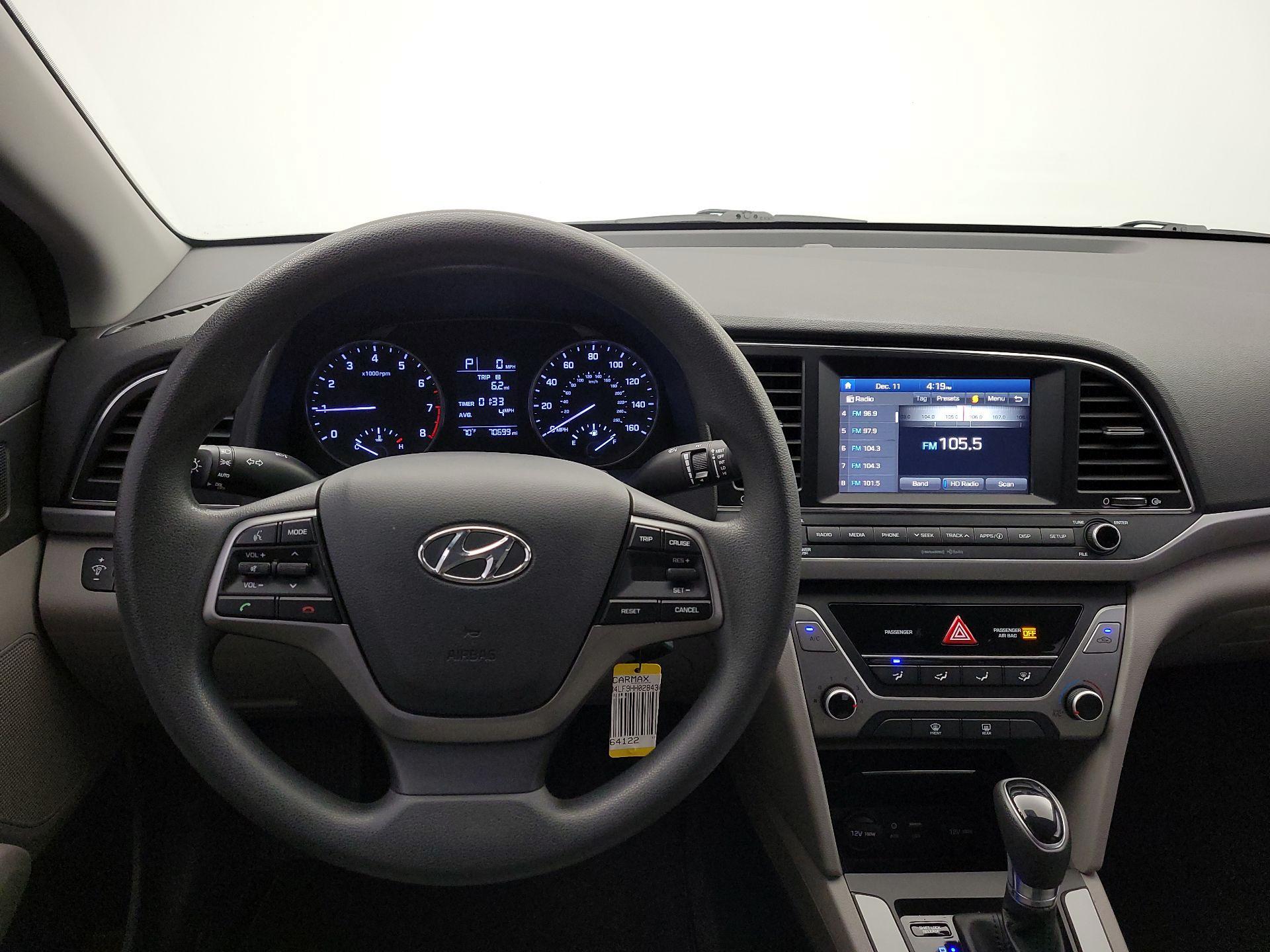 Thumbnail: 2017 Hyundai Elantra - 10