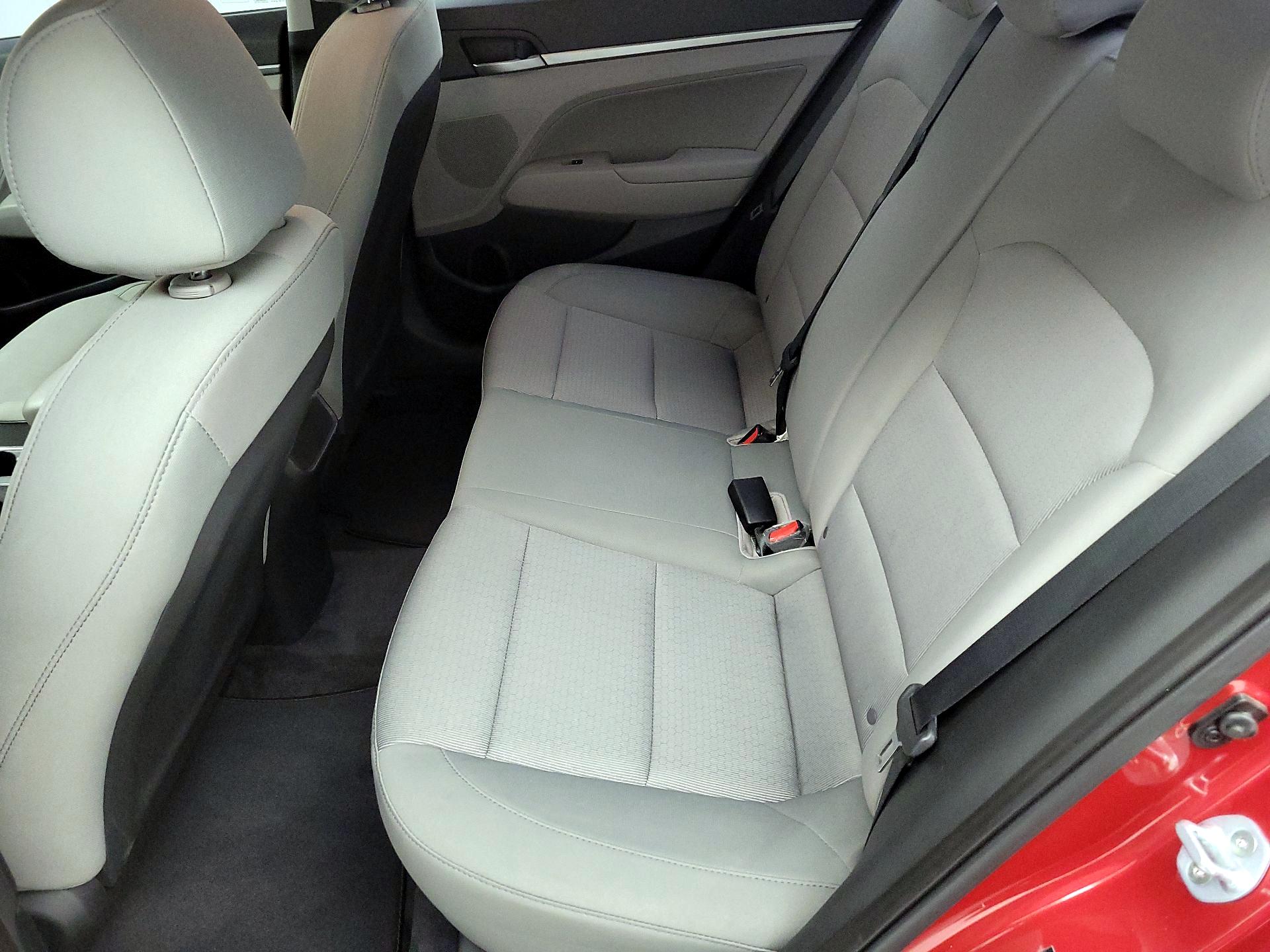 Thumbnail: 2017 Hyundai Elantra - 19