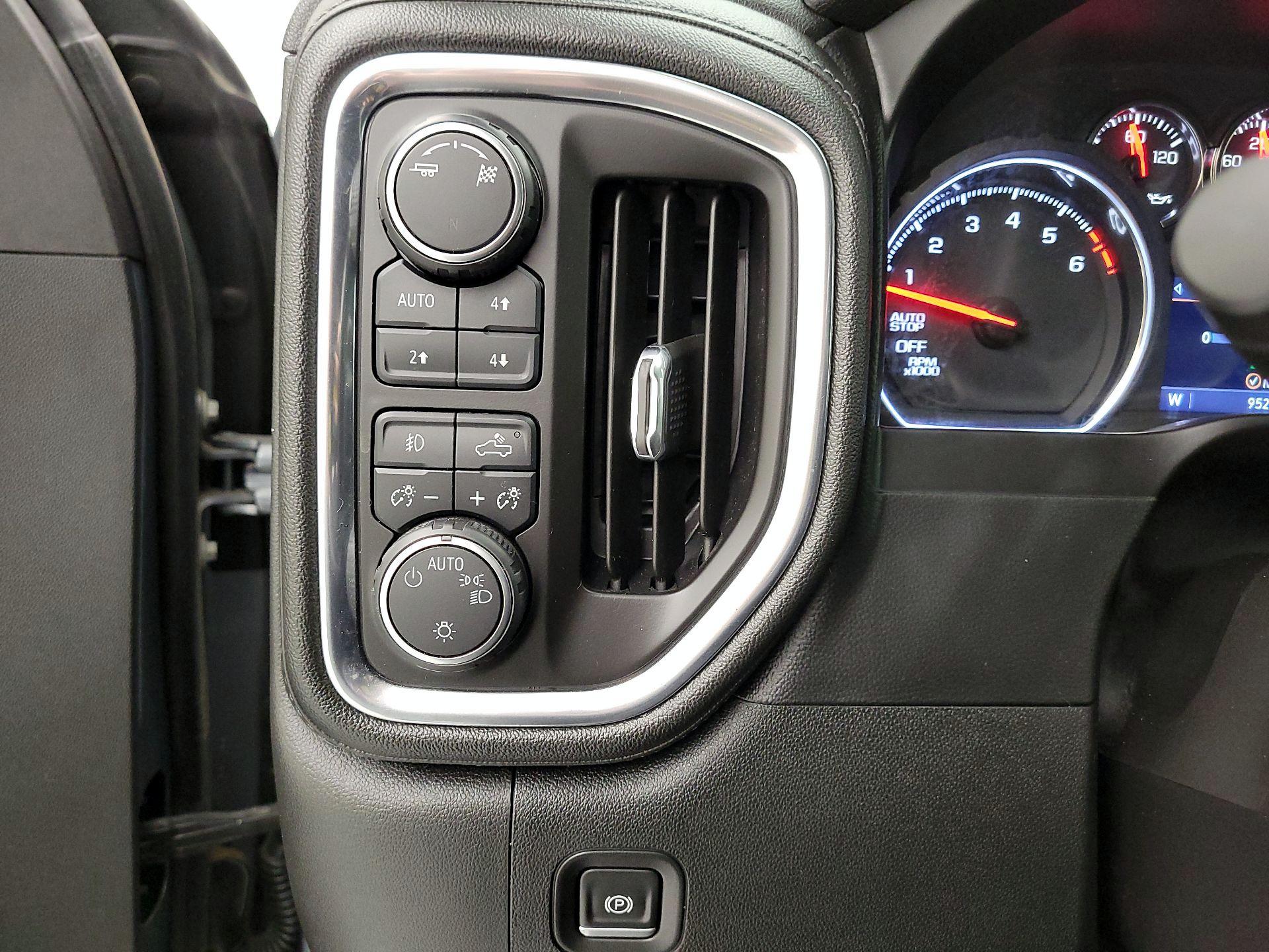 Thumbnail: 2019 Chevrolet Silverado 1500 - 13